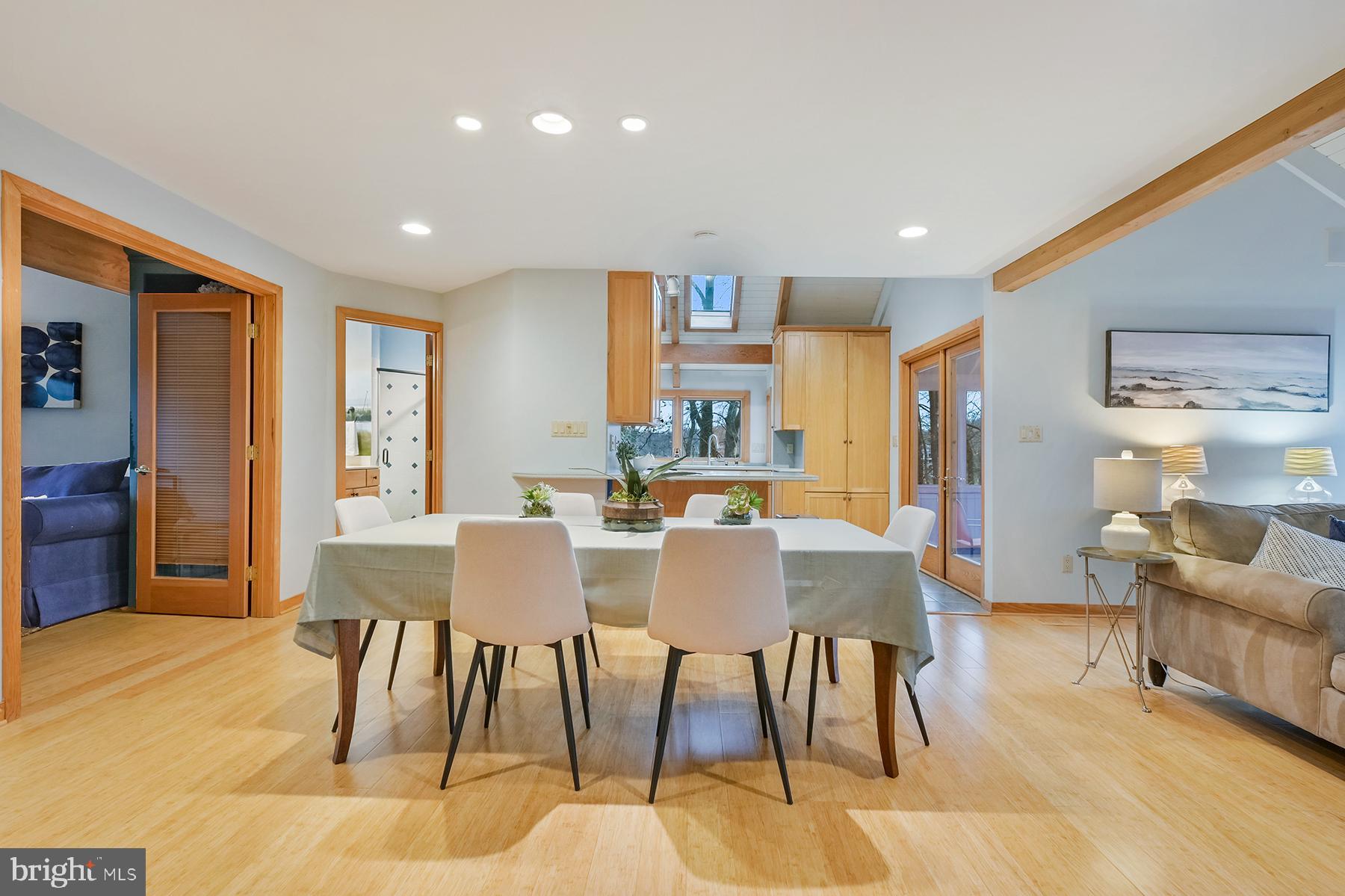 PONDER COVE - Residential