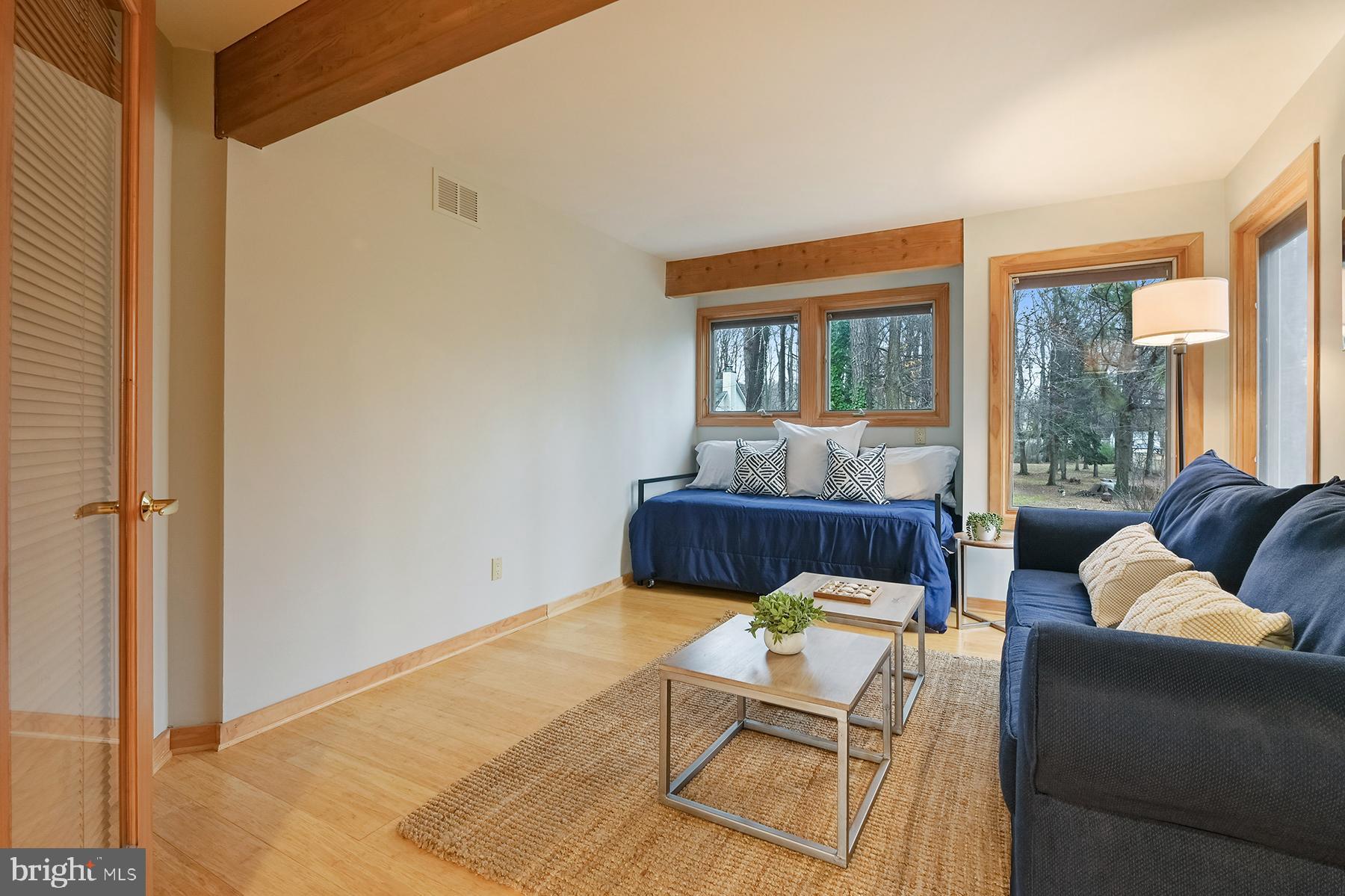 PONDER COVE - Residential