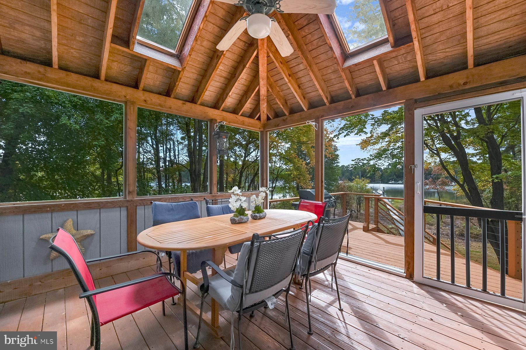 PONDER COVE - Residential