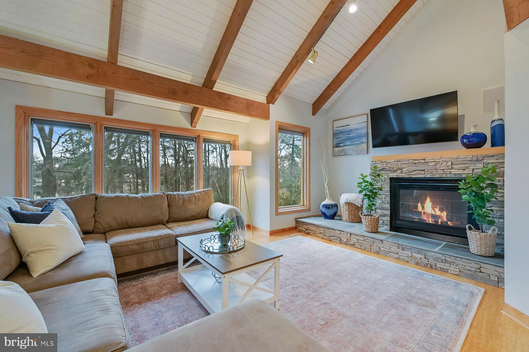 PONDER COVE - Residential