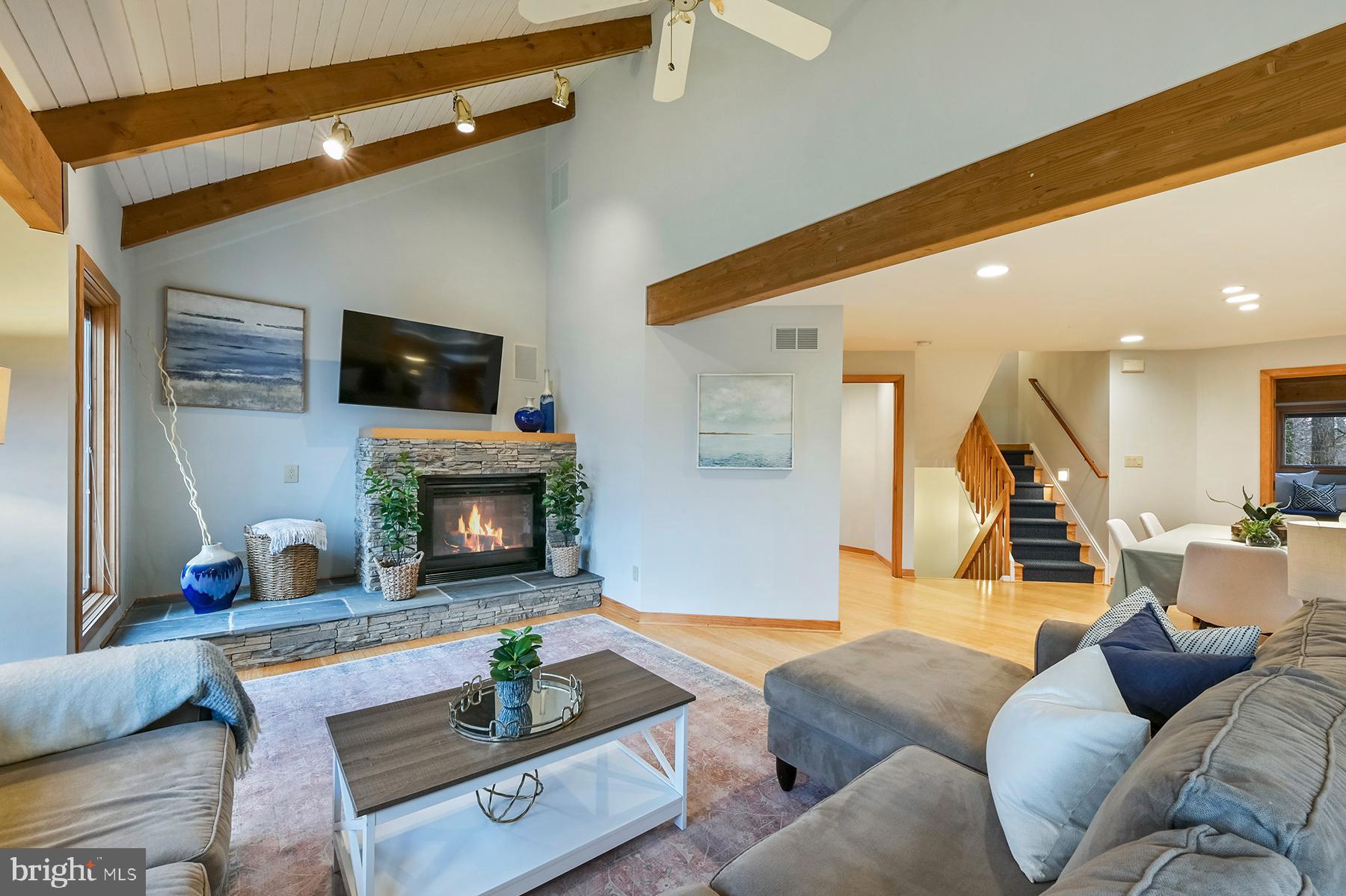 PONDER COVE - Residential