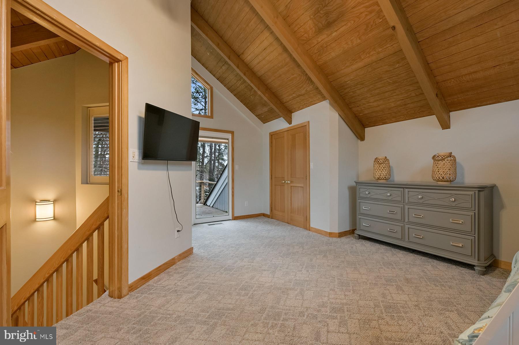 PONDER COVE - Residential