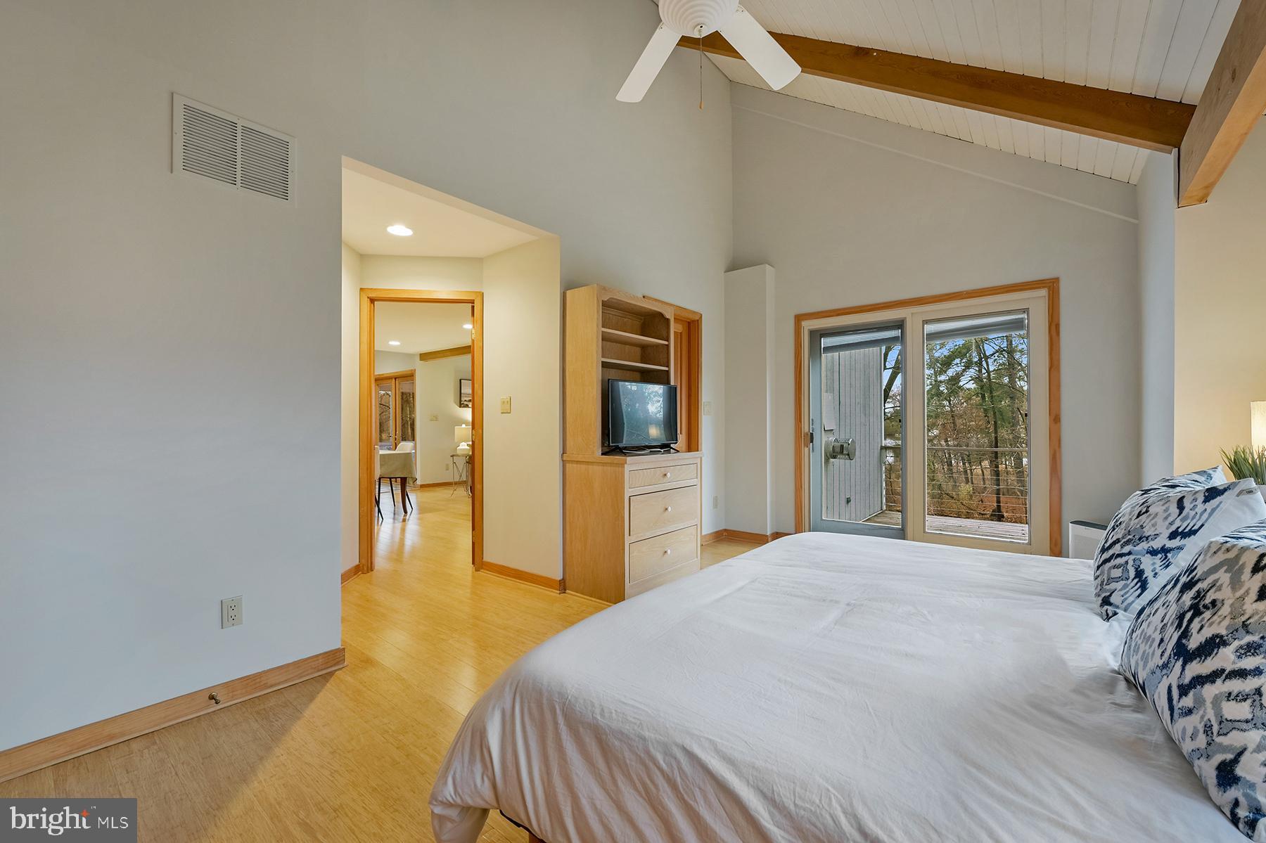 PONDER COVE - Residential