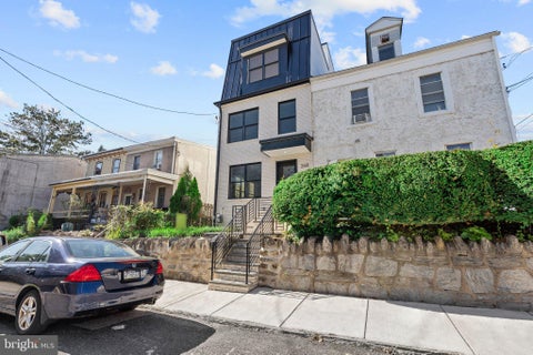Townhouse For Sale - 268 Dupont Street<br/> Philadelphia County, PHILADELPHIA, PA 19128