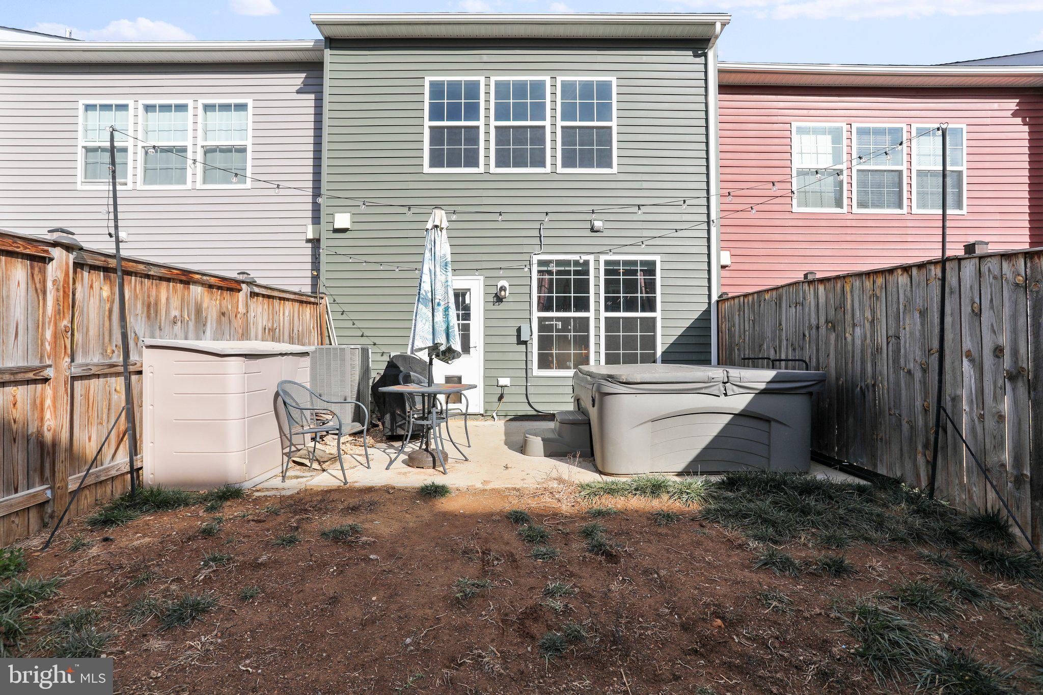 MCCAULEY CROSSING - Residential