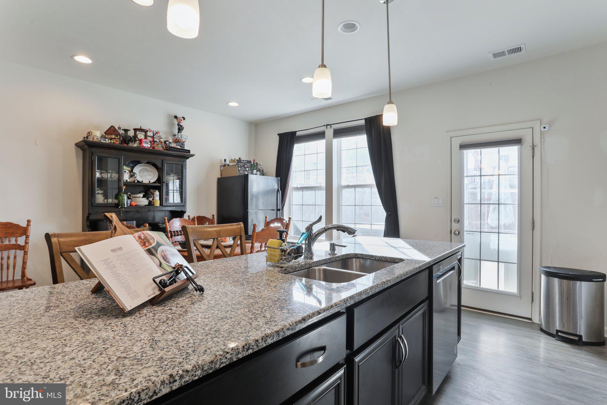 MCCAULEY CROSSING - Residential