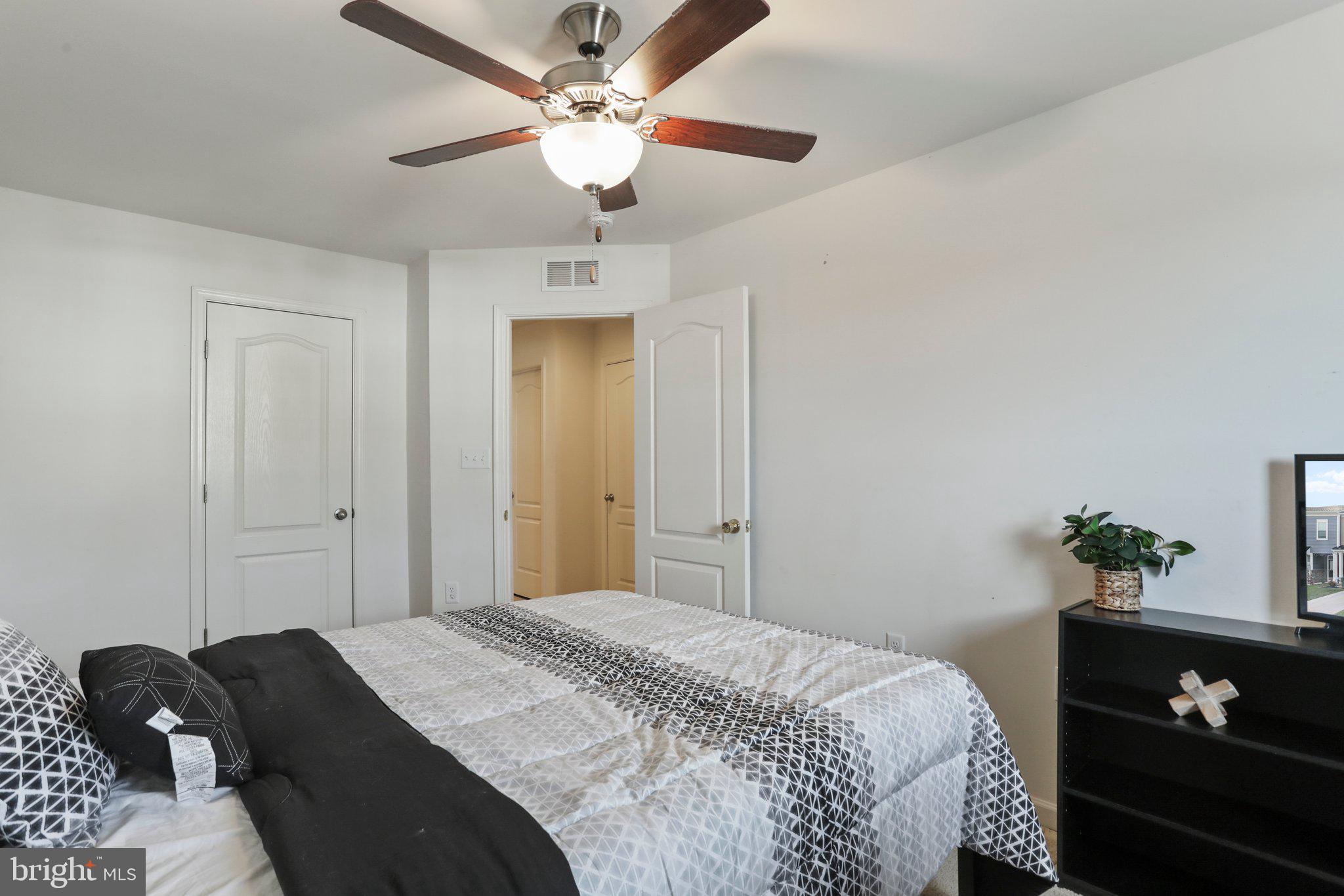 MCCAULEY CROSSING - Residential