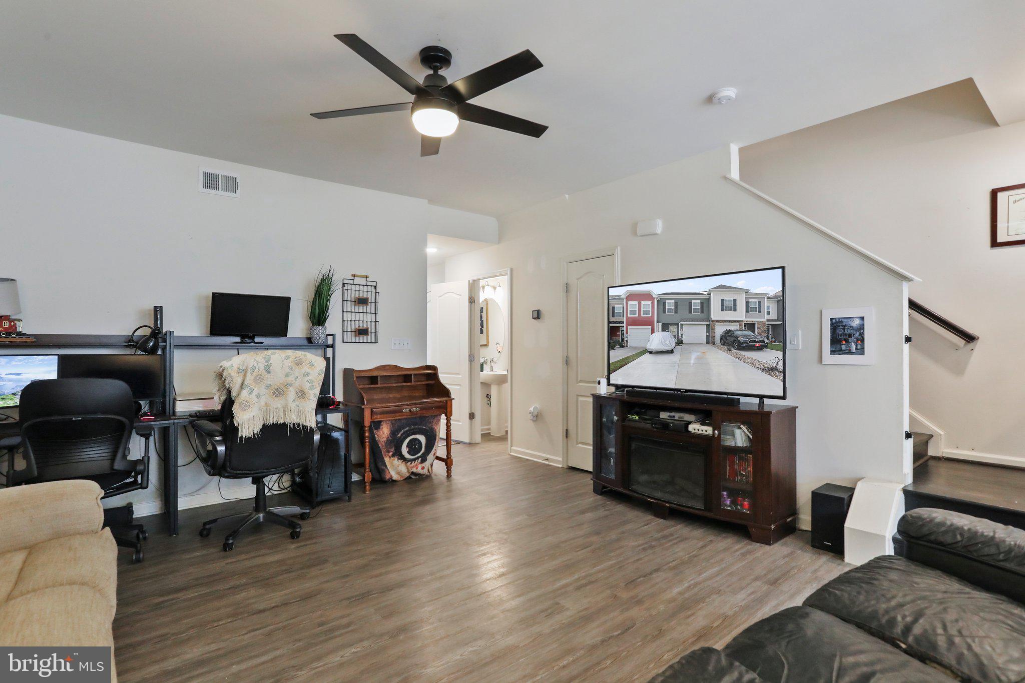 MCCAULEY CROSSING - Residential