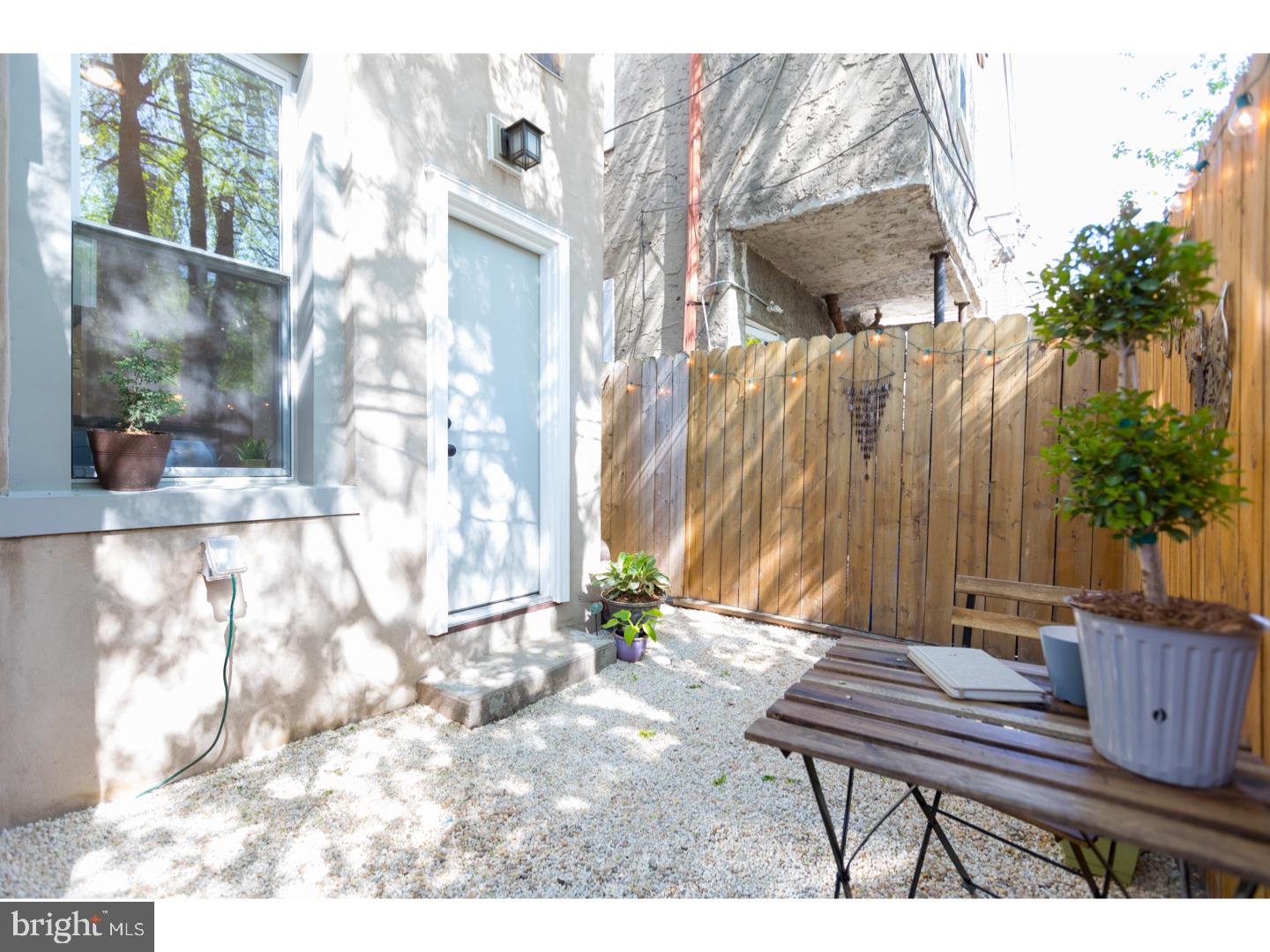 KENSINGTON - Residential