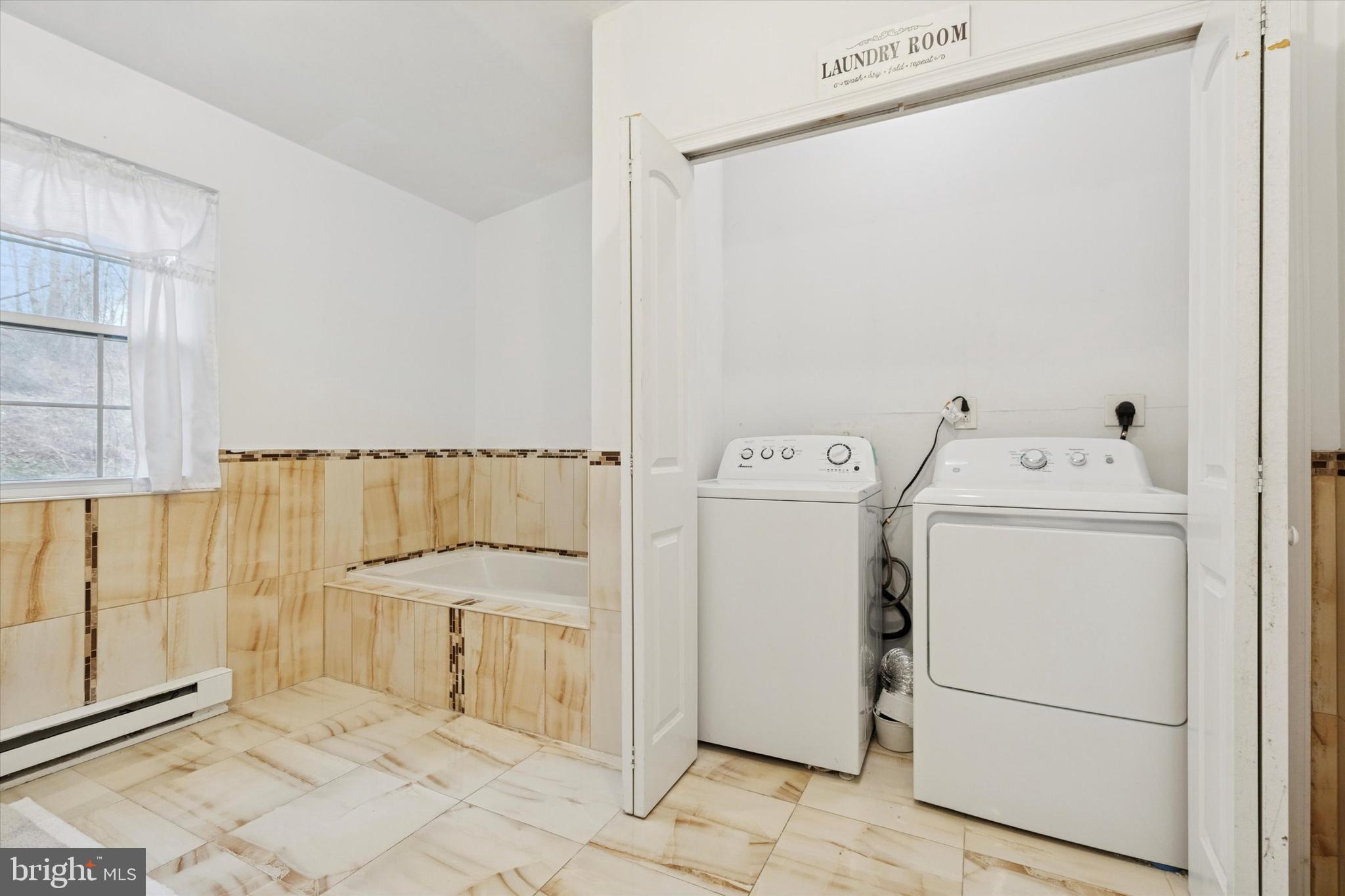 OLD WYNCOTE - Residential