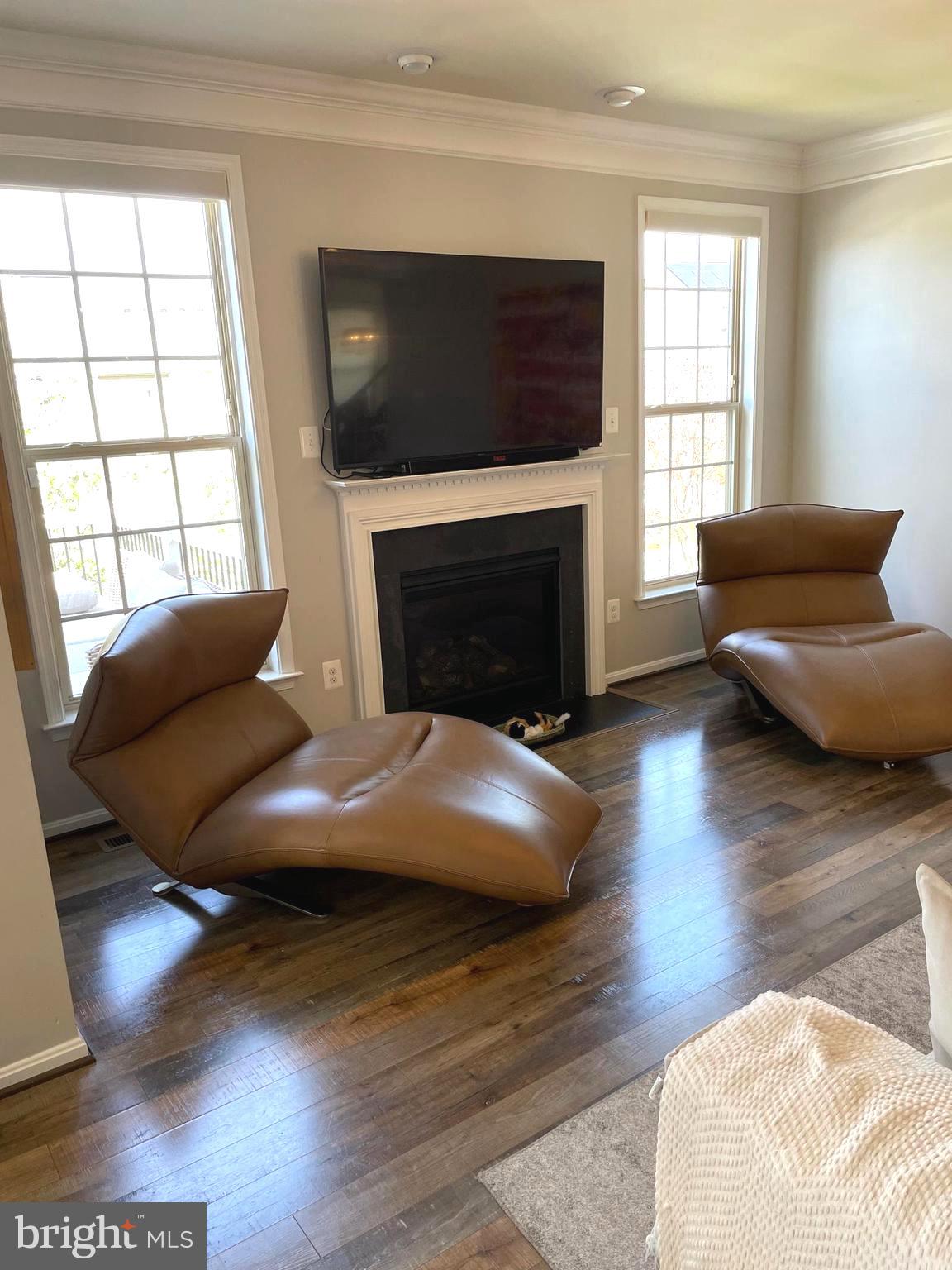 WOODMORE TOWNE CENTRE - Residential