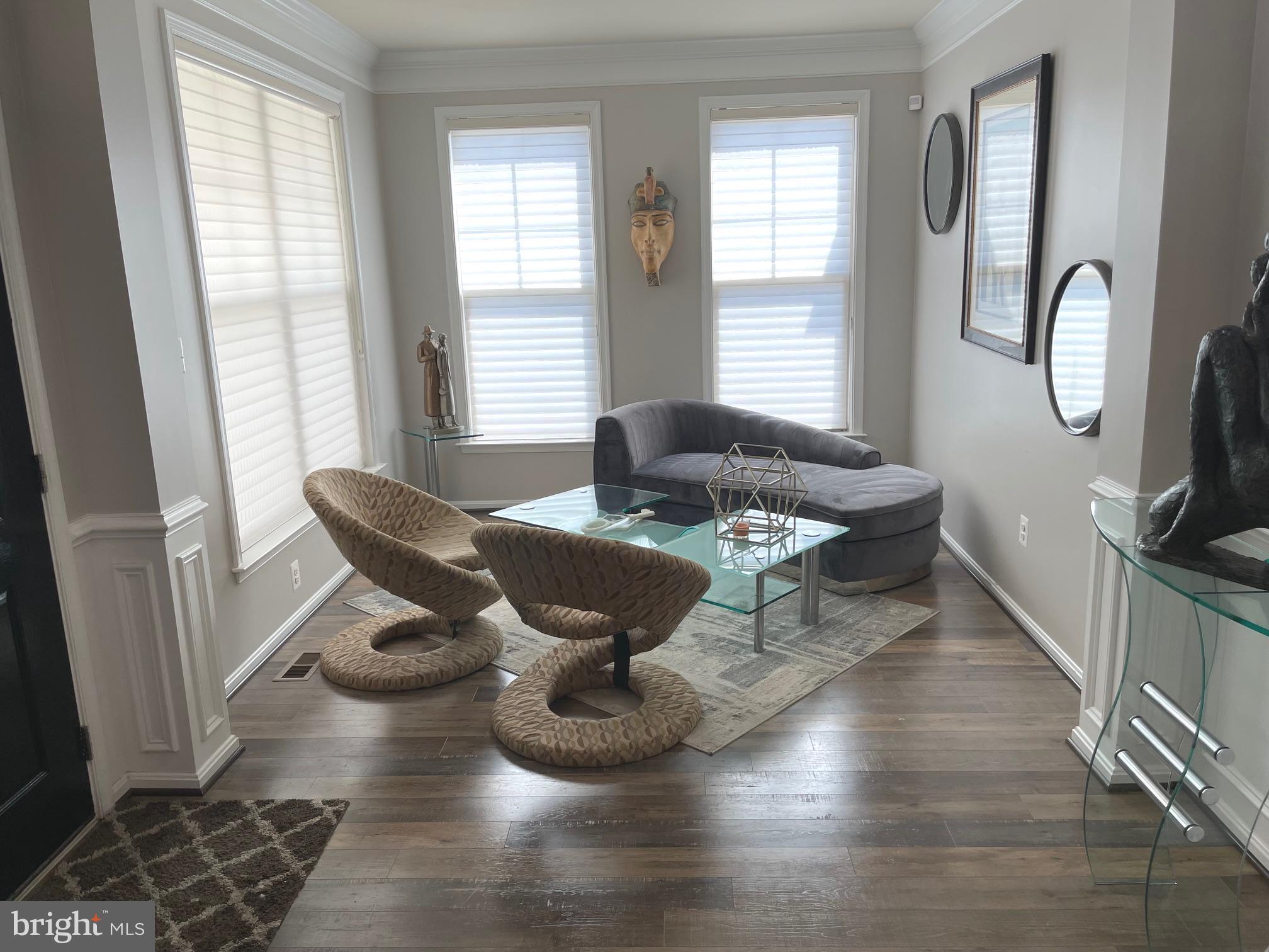 WOODMORE TOWNE CENTRE - Residential