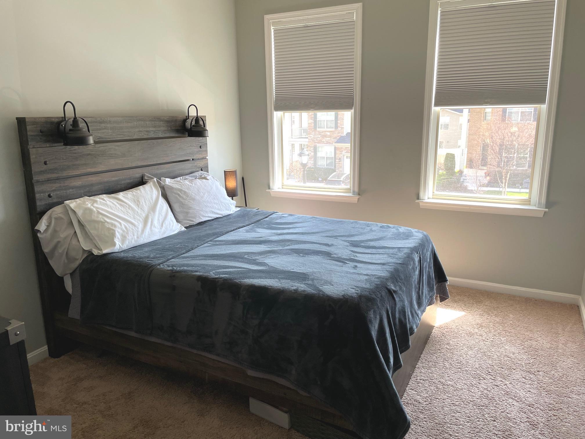 WOODMORE TOWNE CENTRE - Residential