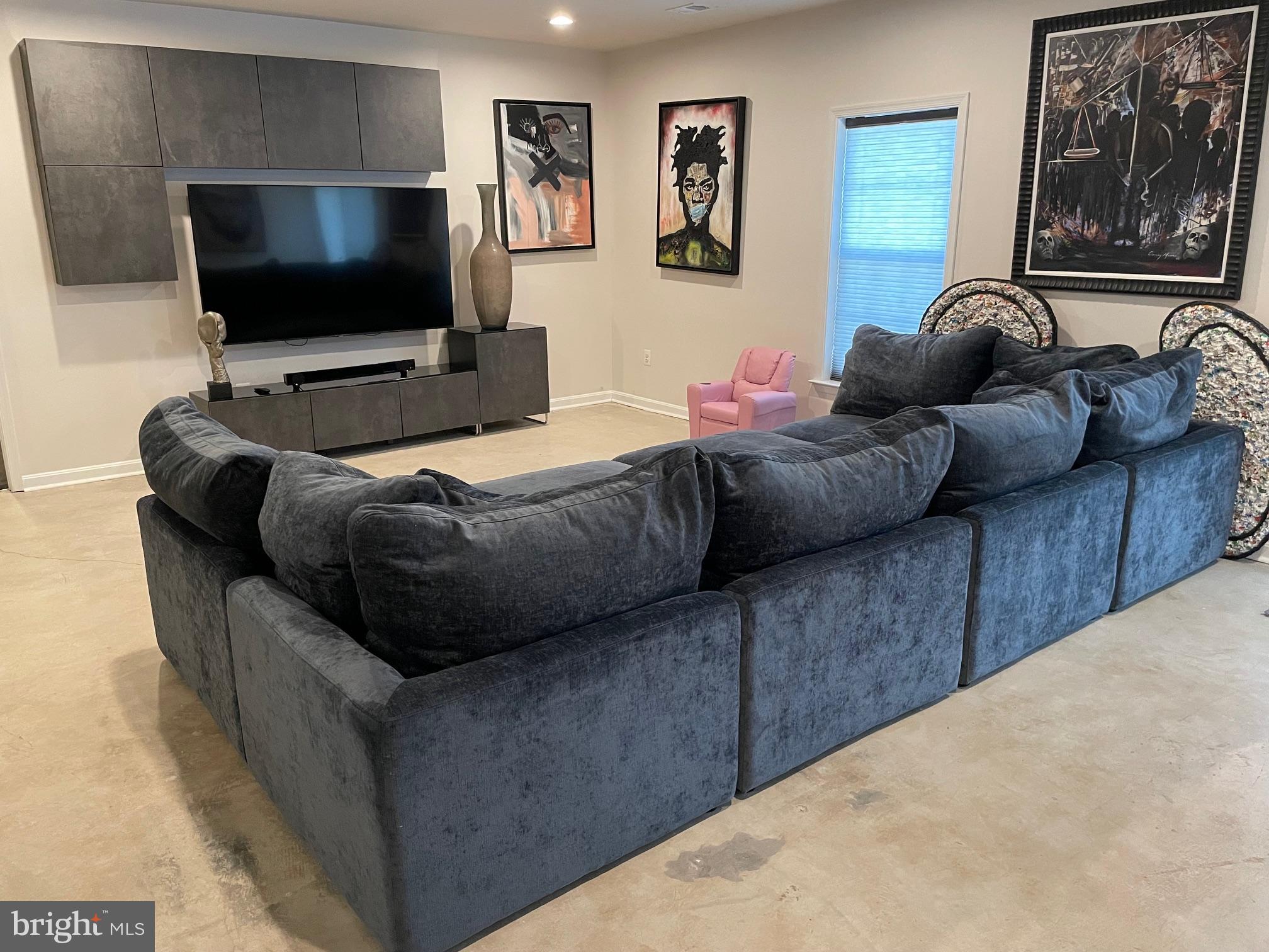 WOODMORE TOWNE CENTRE - Residential