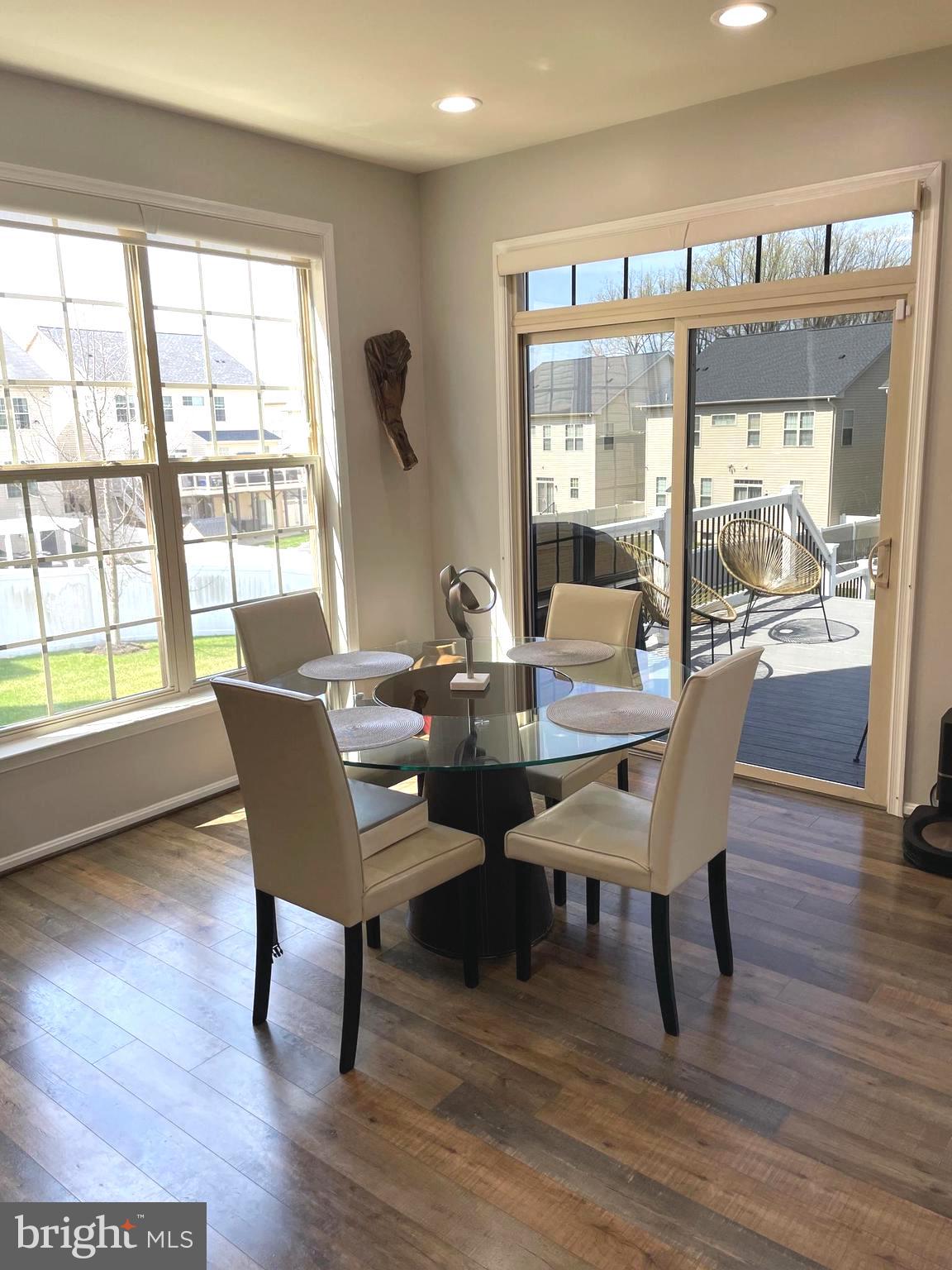 WOODMORE TOWNE CENTRE - Residential