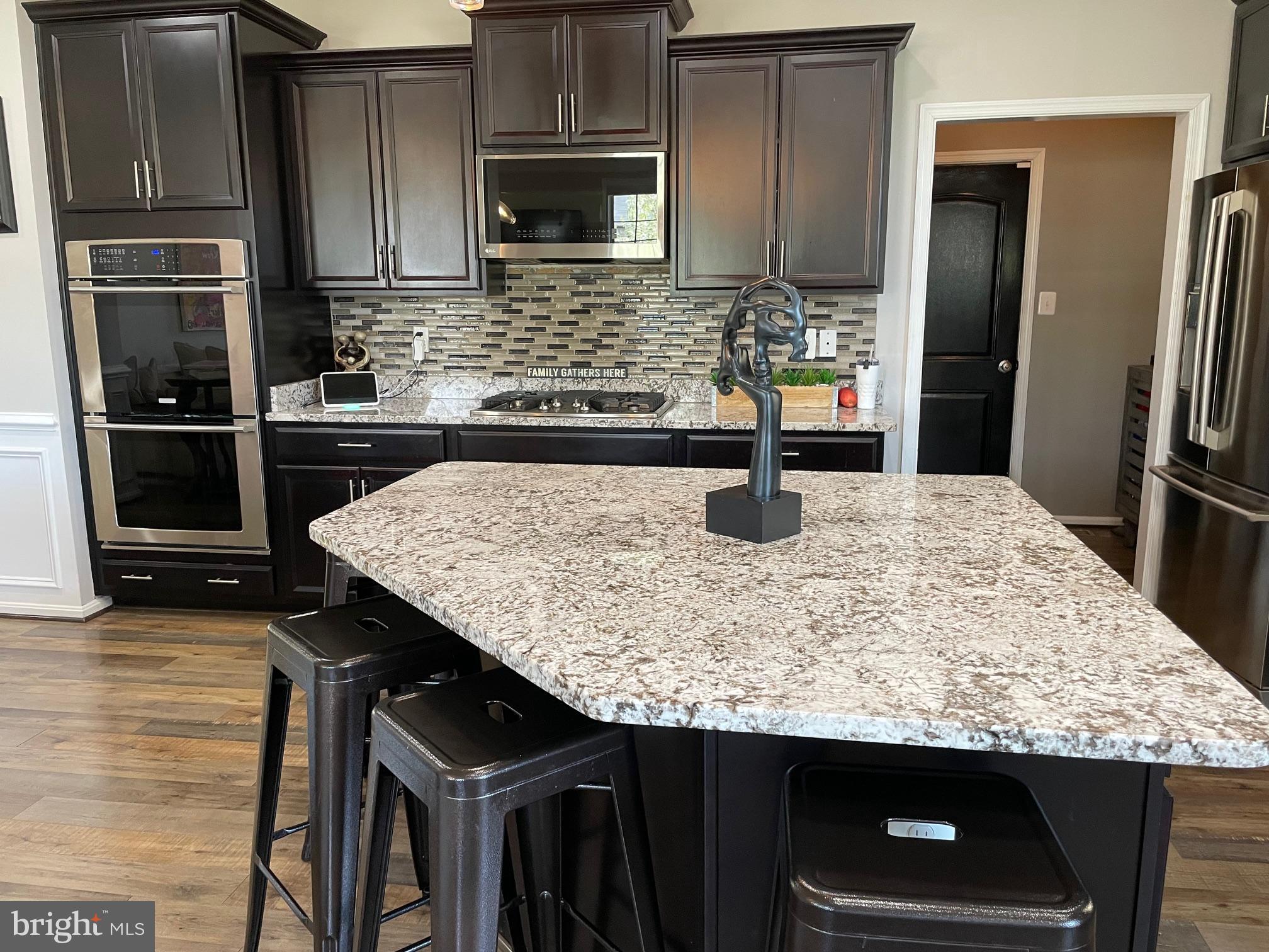 WOODMORE TOWNE CENTRE - Residential