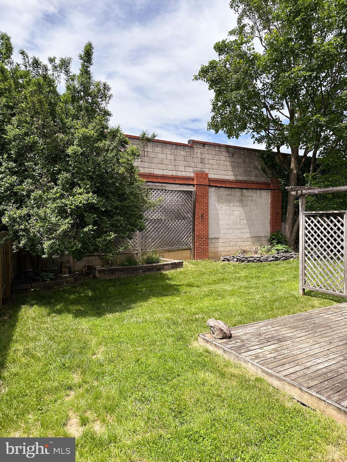 892 MARTIN AVENUE