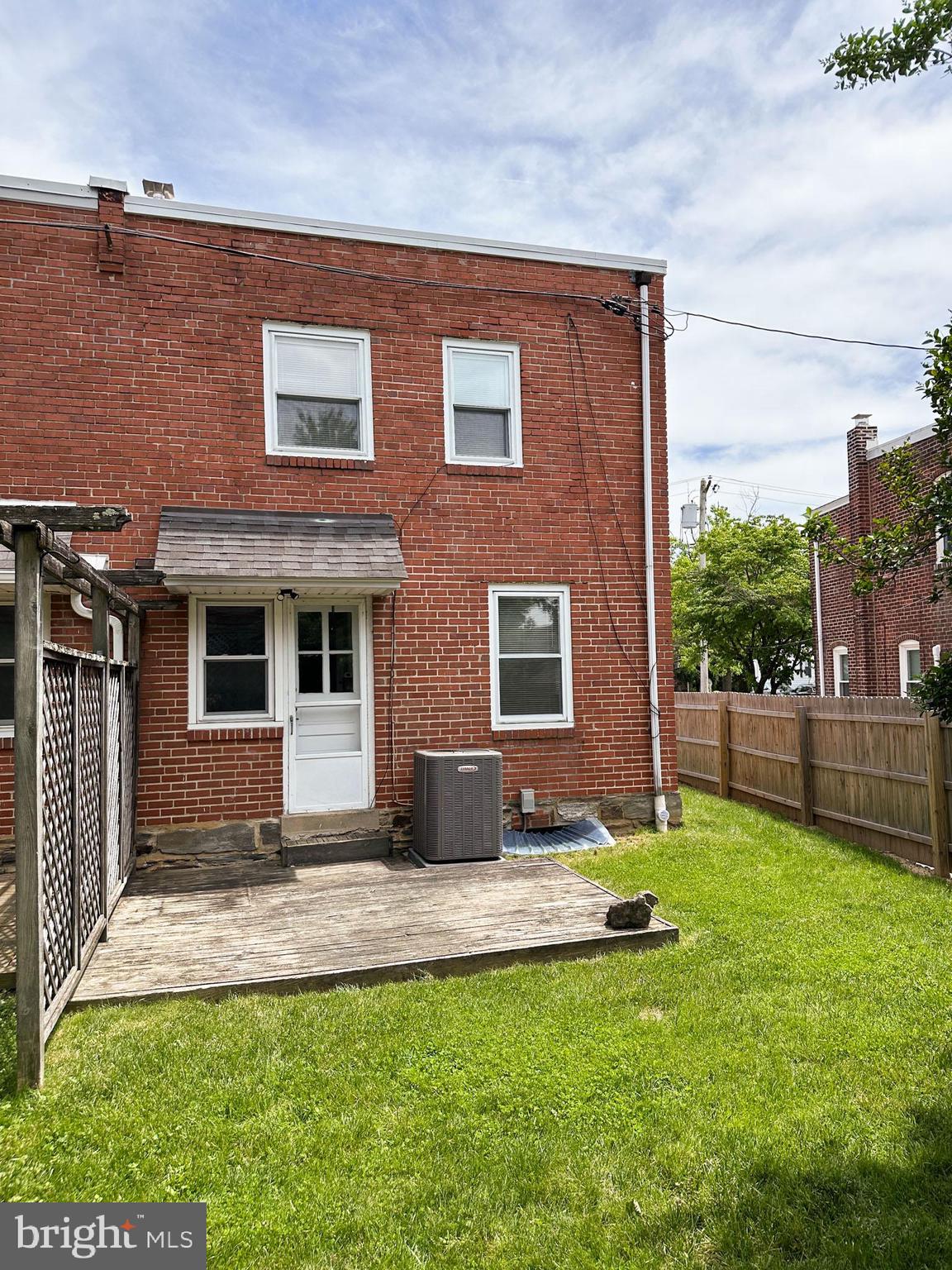 892 MARTIN AVENUE