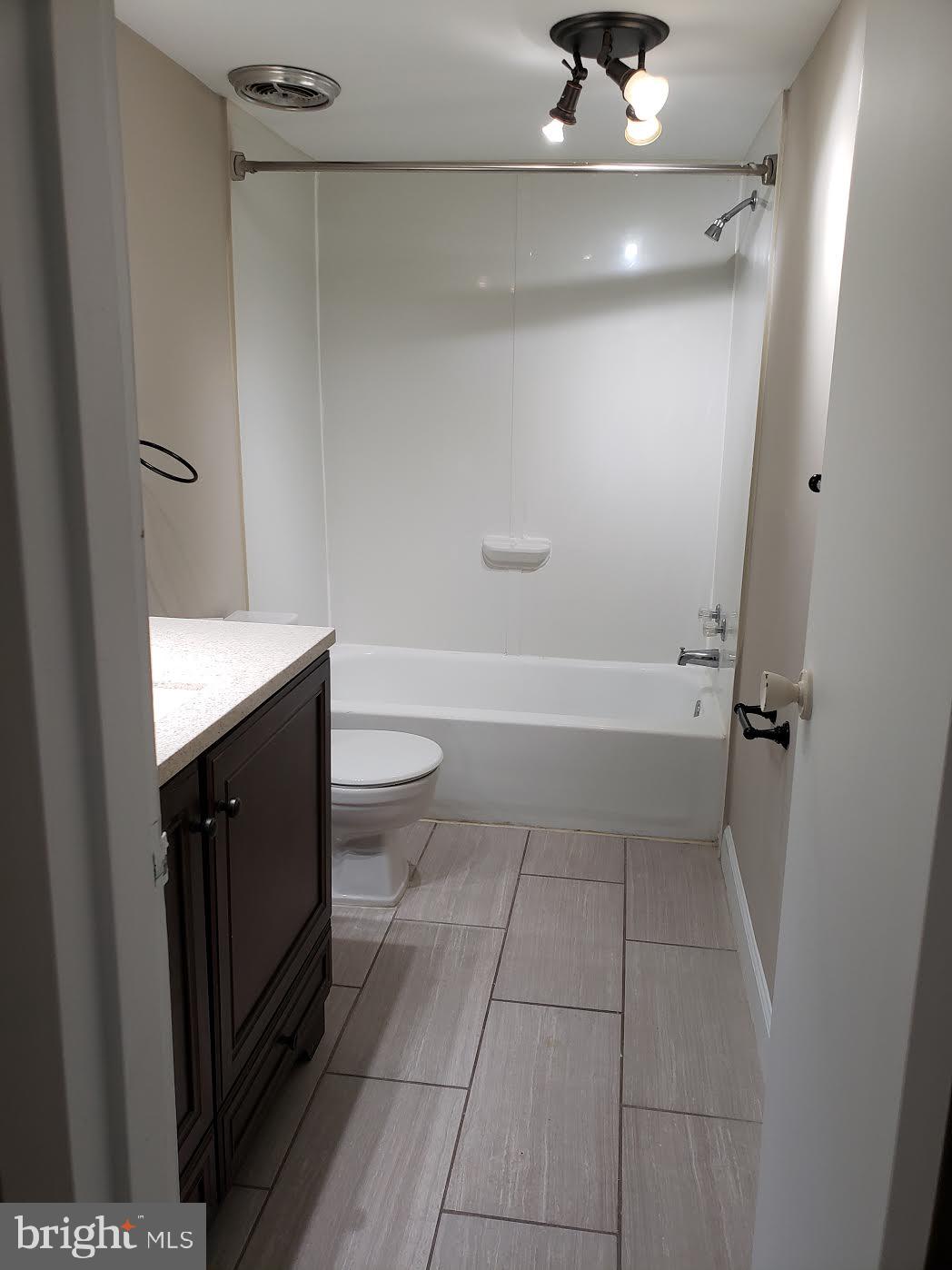 CHELSEA WOODS CONDO - Residential