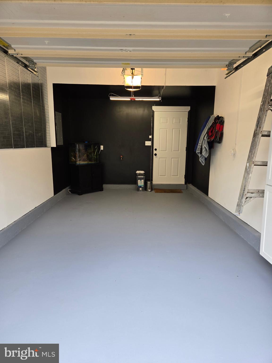 LANSDOWNE TOWN CENTER CONDOS - Residential