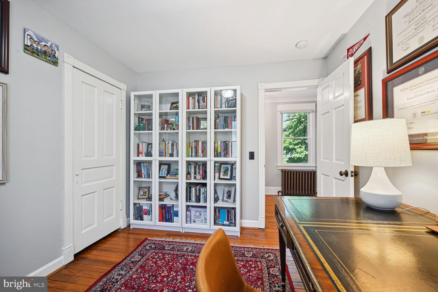 SILVER SPRING - Residential