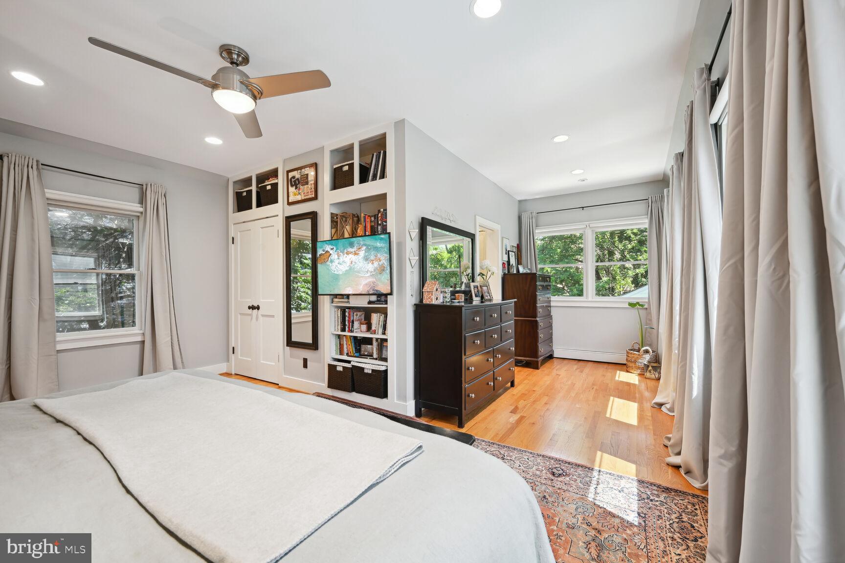 SILVER SPRING - Residential