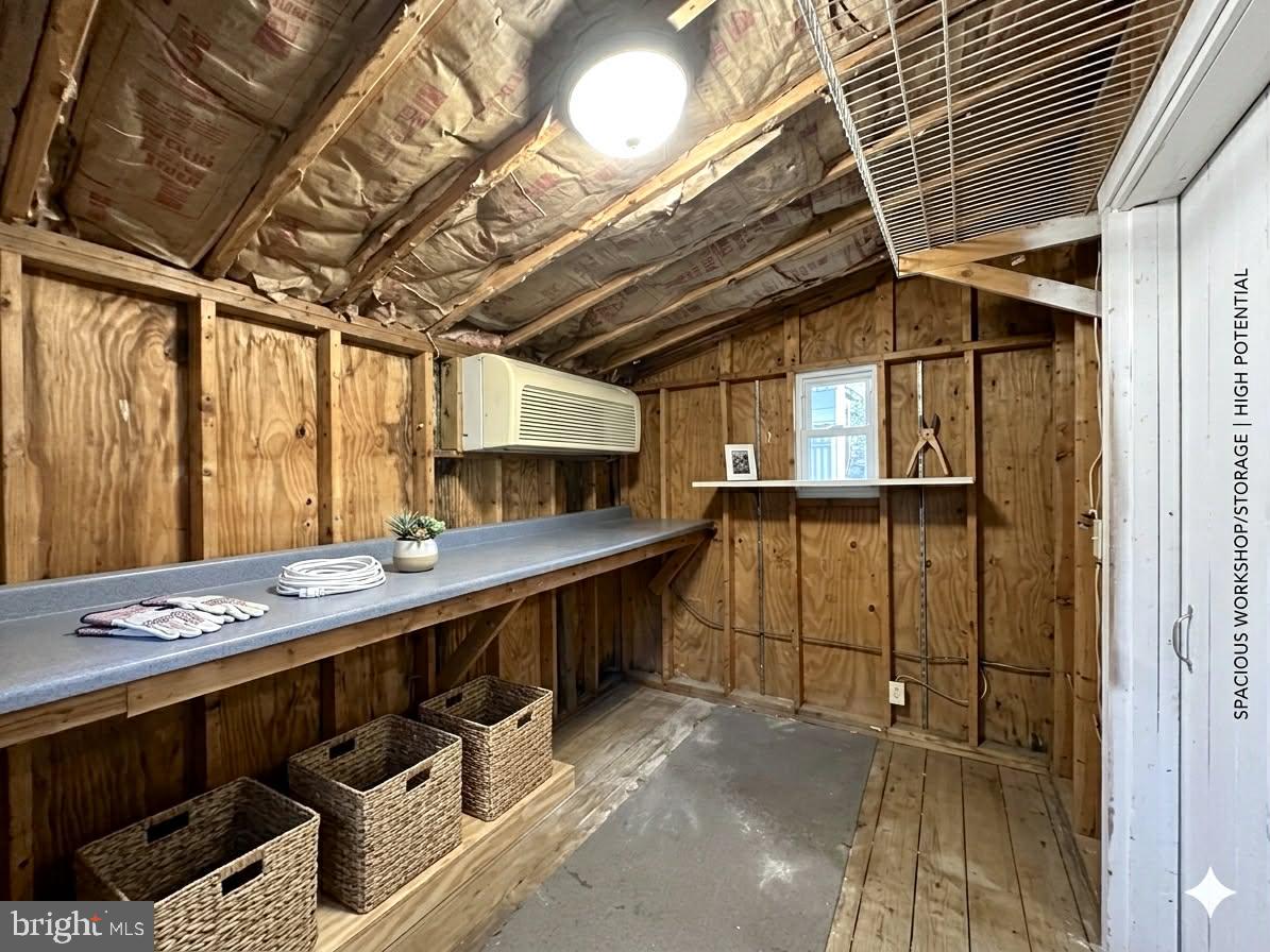 HIDDEN VALLEY - Residential