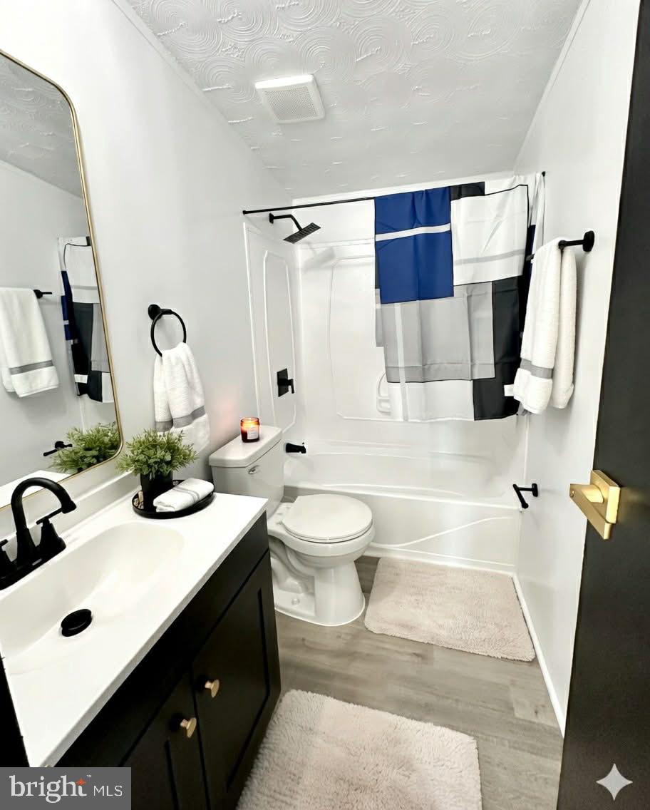 HIDDEN VALLEY - Residential