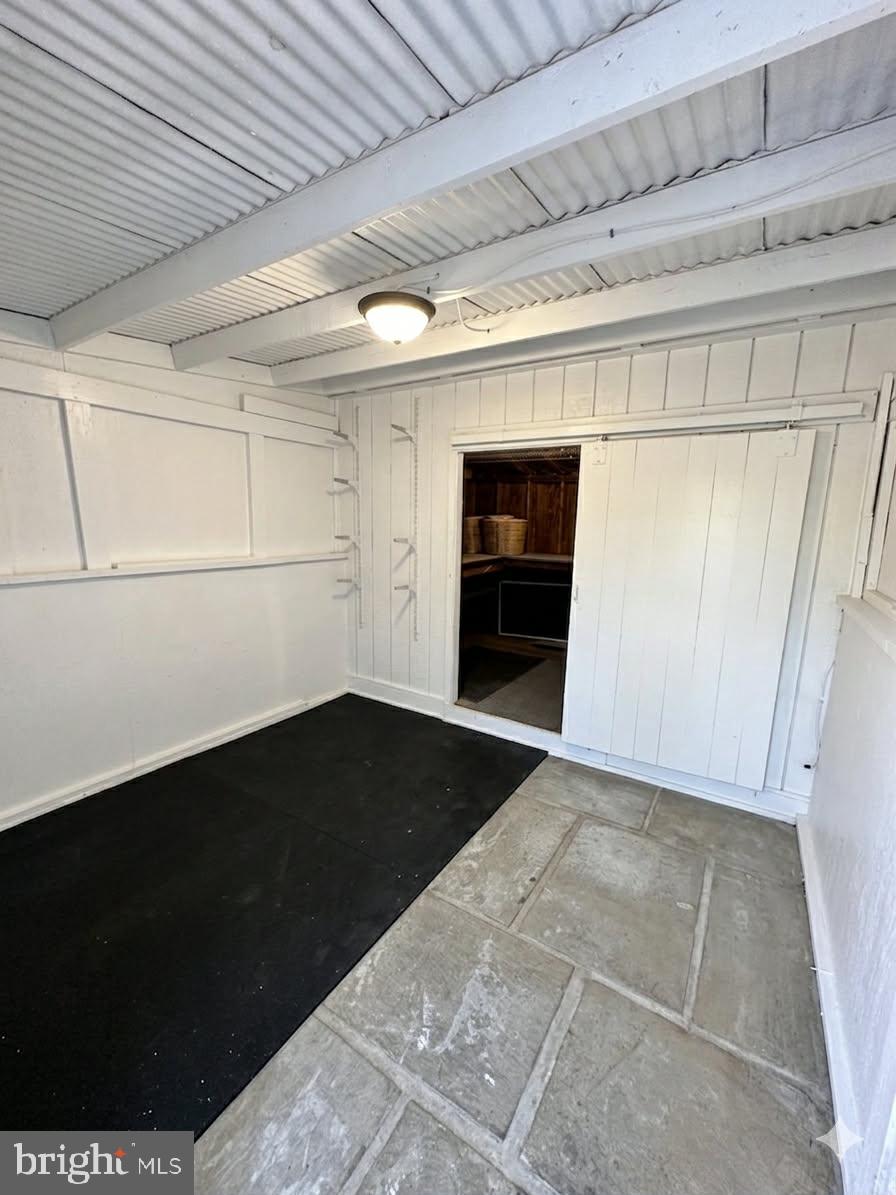 HIDDEN VALLEY - Residential