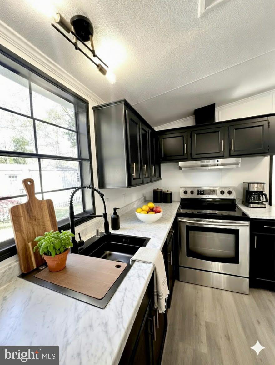 HIDDEN VALLEY - Residential