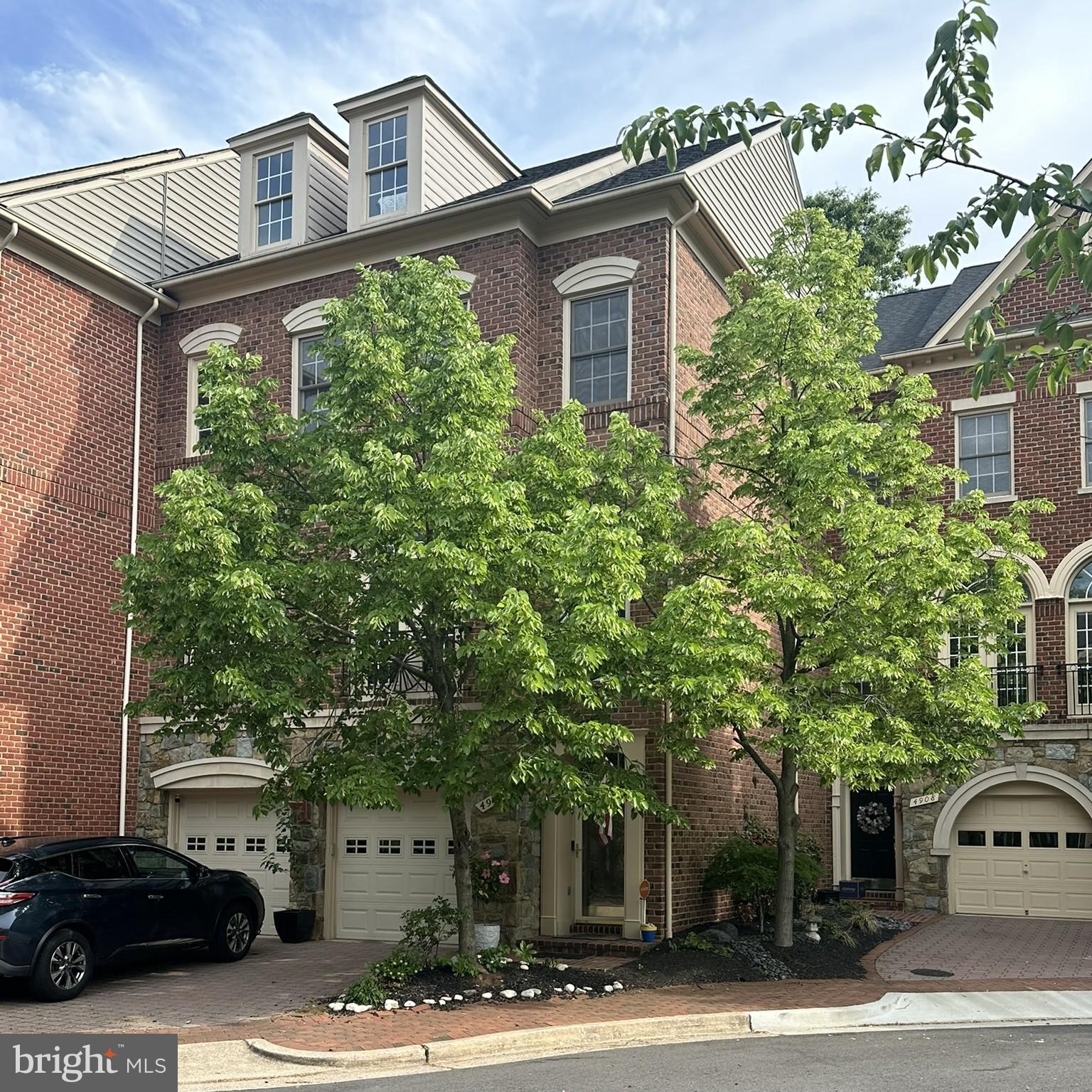 4906 DONOVAN DRIVE
