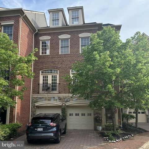 4906 DONOVAN DRIVE ALEXANDRIA VA 22304