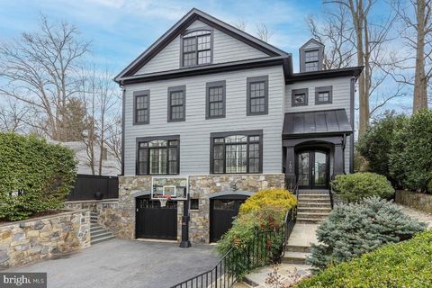 Photo of 7803 RADNOR RD, BETHESDA, MD 20817 (MLS # MDMC2081456) Photo of 7803 RADNOR RD, BETHESDA, MD 20817 (MLS # MDMC2081456)