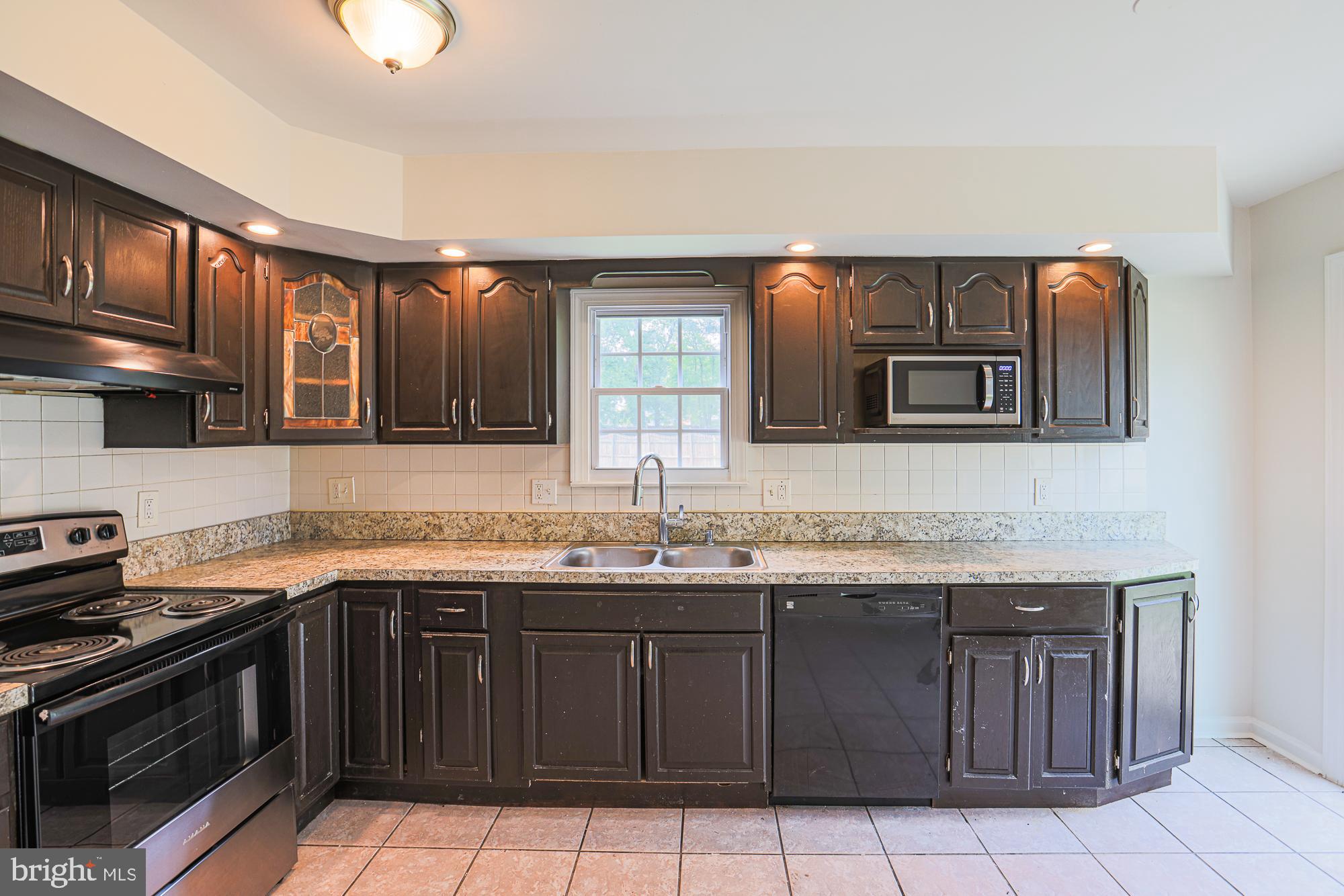 HARFORD LANDING - Residential Lease