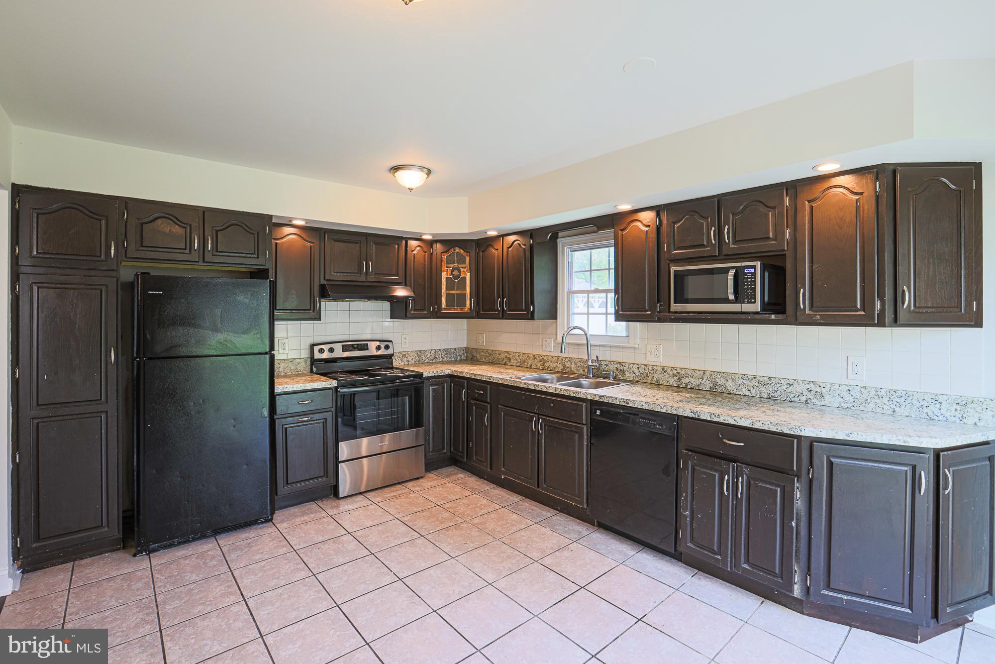 HARFORD LANDING - Residential Lease