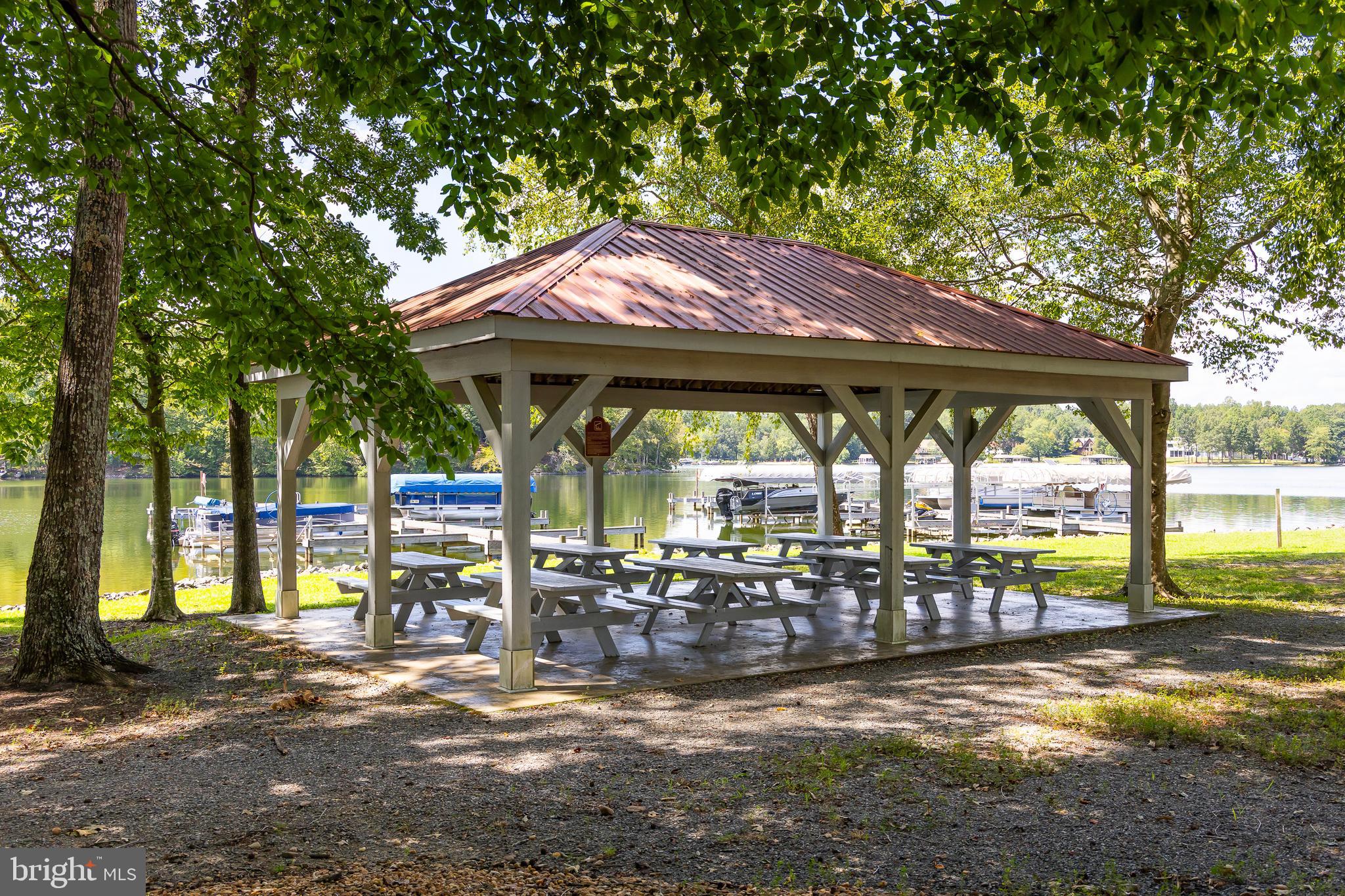 CUCKOO'S NEST - Residential