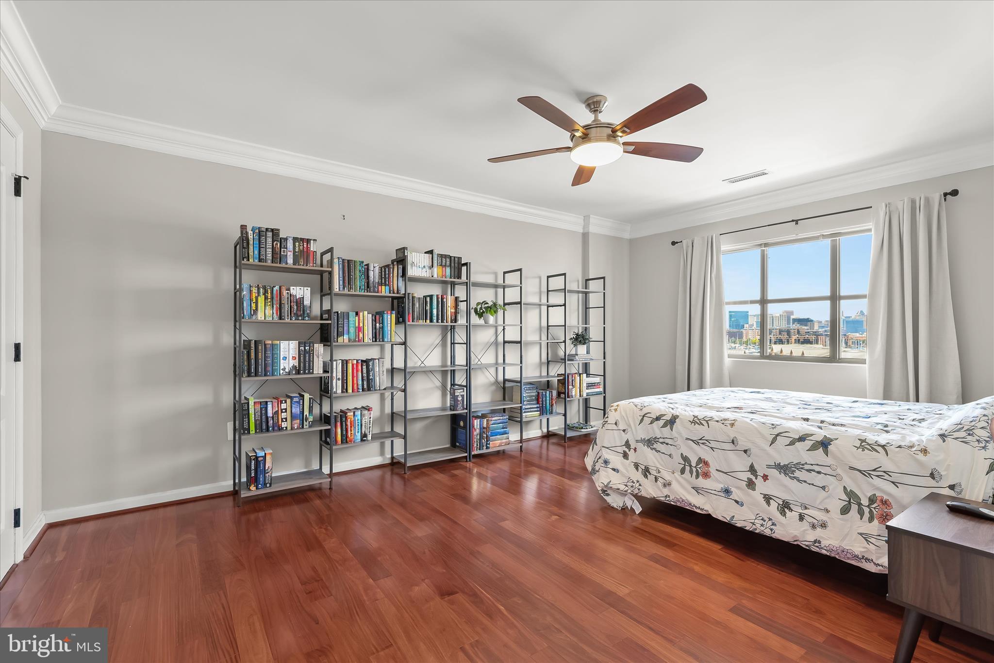 LIGHTHOUSE POINT EAST - Residential