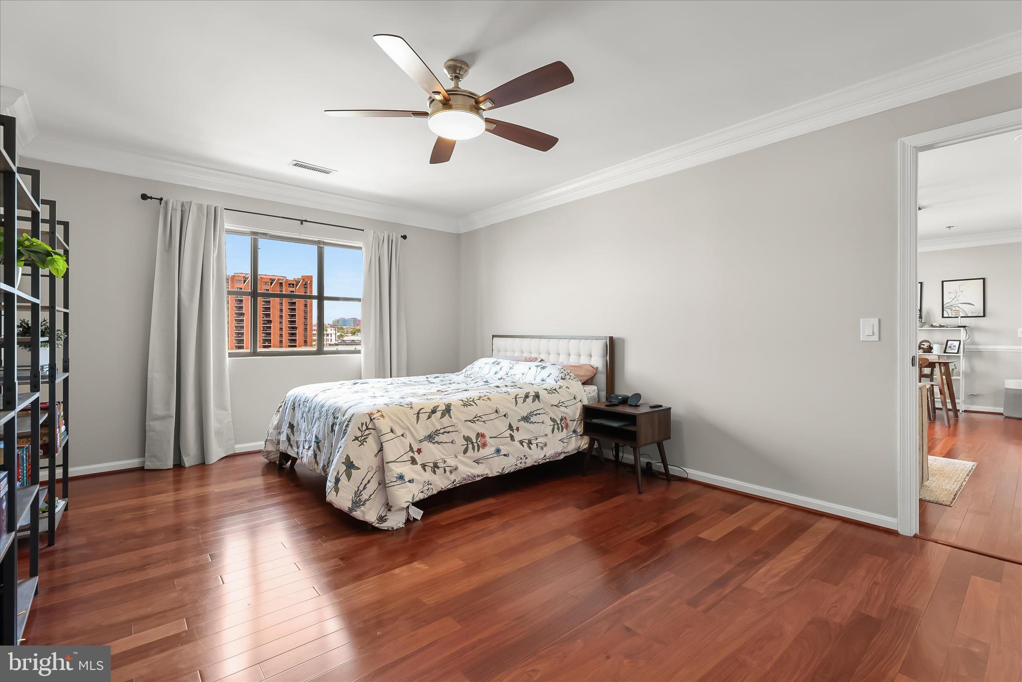 LIGHTHOUSE POINT EAST - Residential