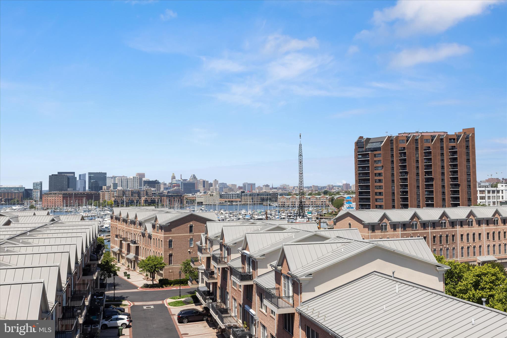 LIGHTHOUSE POINT EAST - Residential