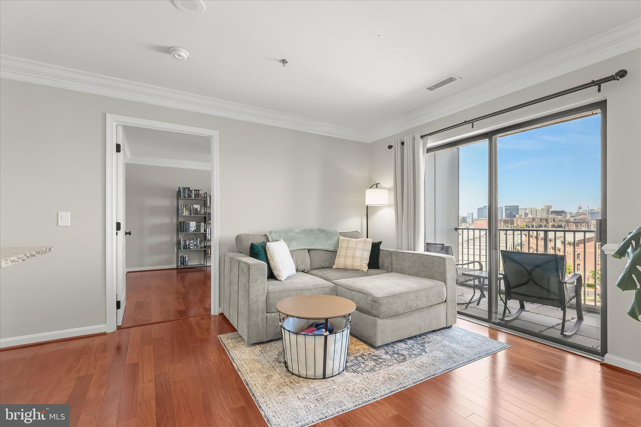LIGHTHOUSE POINT EAST - Residential