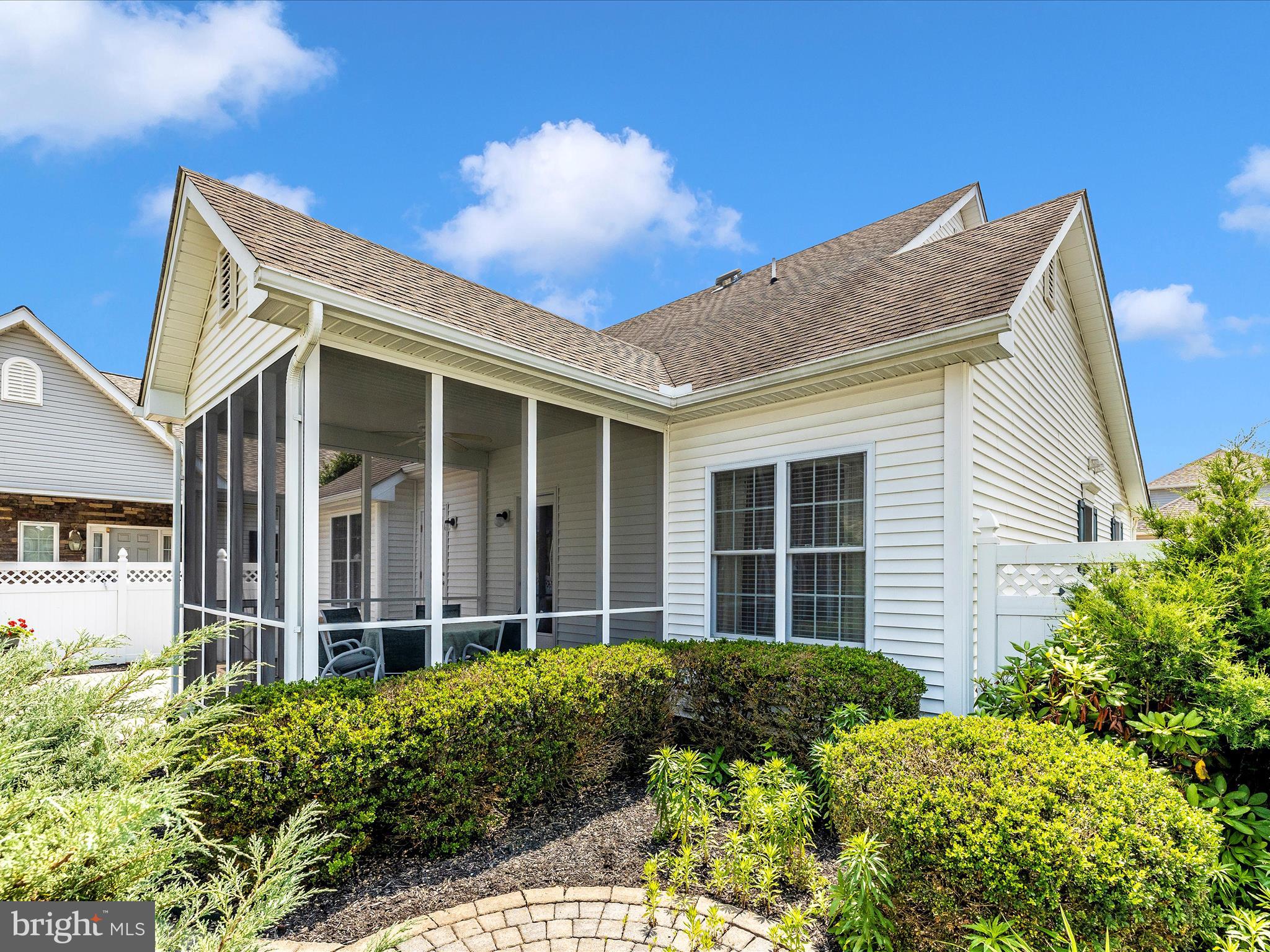 FOXFIELD AT MIDDLETOWN - Residential