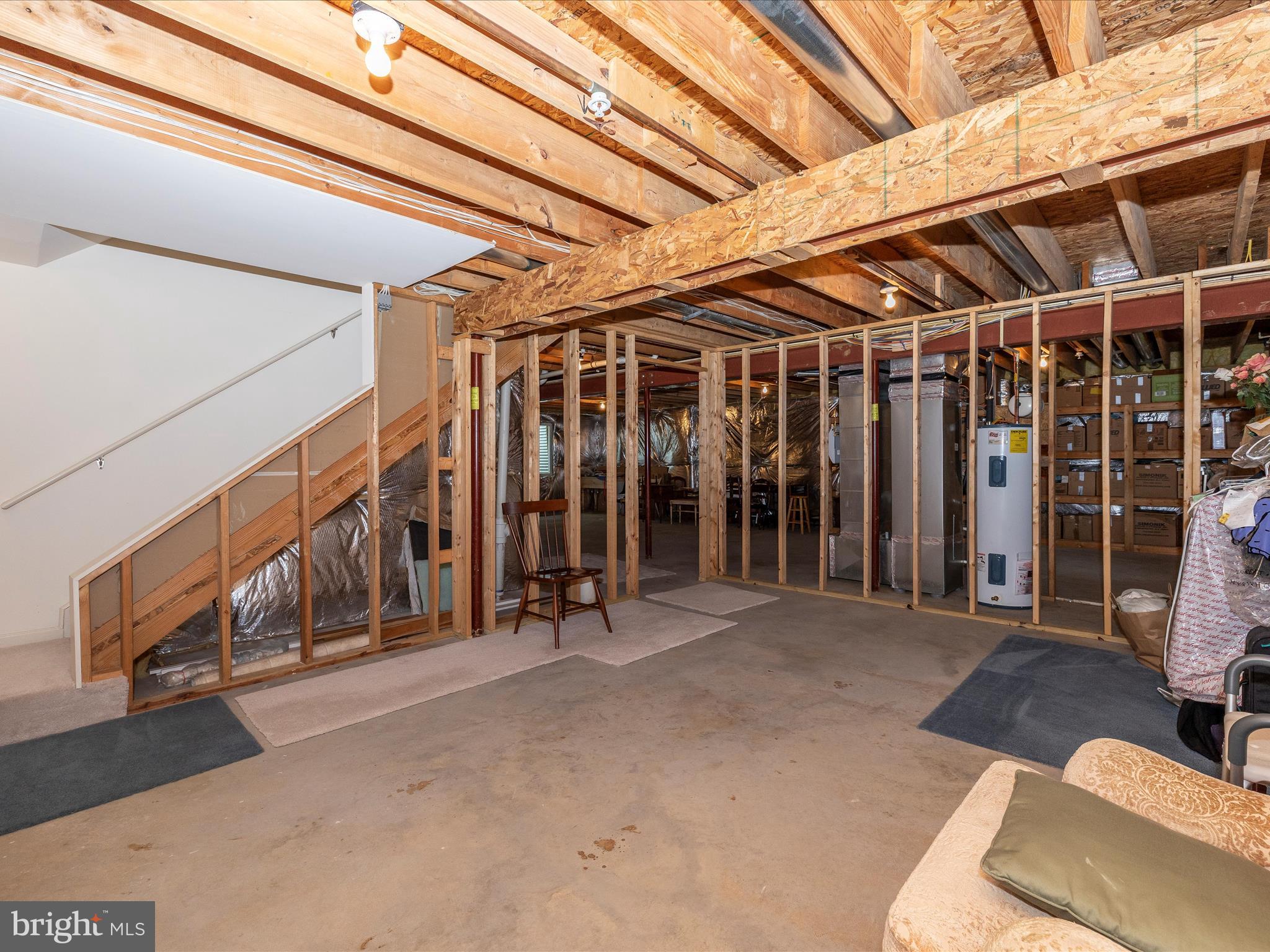 FOXFIELD AT MIDDLETOWN - Residential