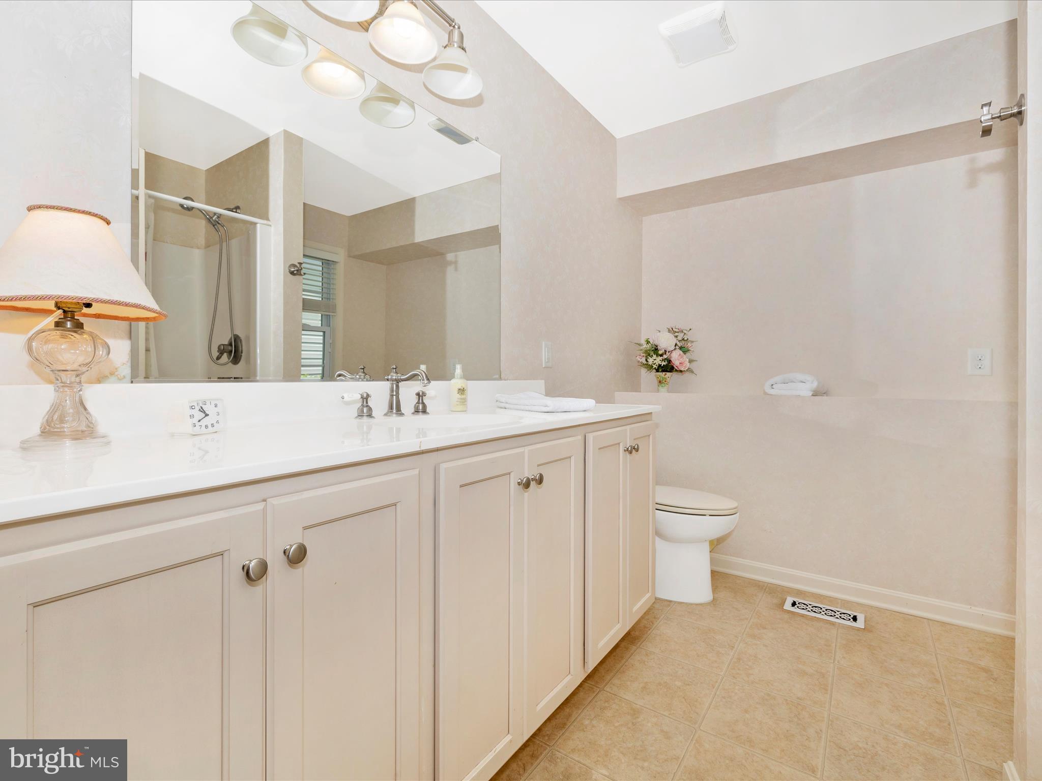 FOXFIELD AT MIDDLETOWN - Residential