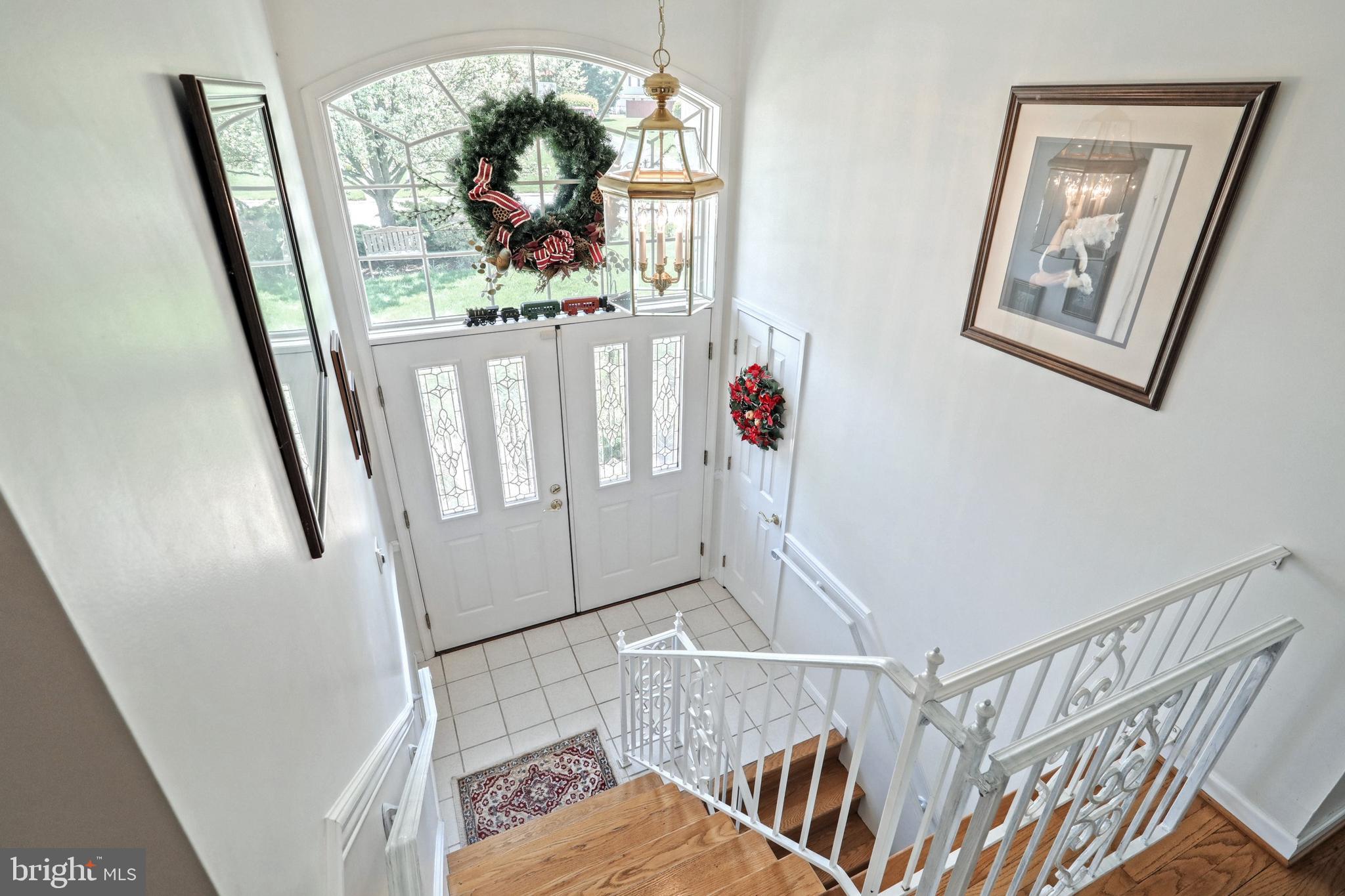 OUTDOOR COUNTRY CLUB - Residential