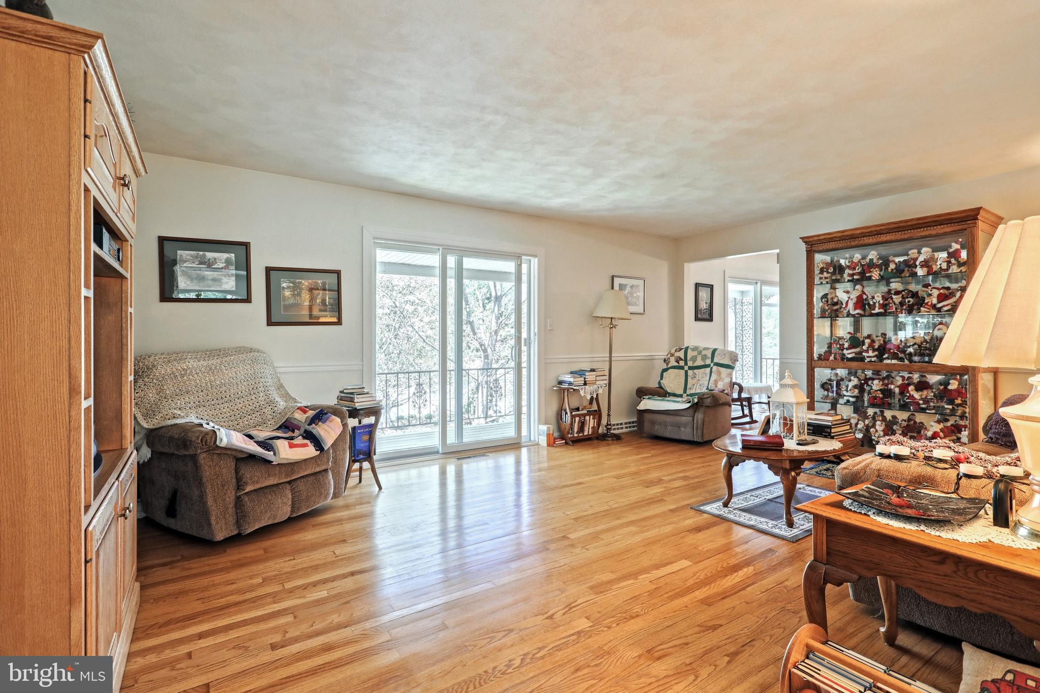 OUTDOOR COUNTRY CLUB - Residential