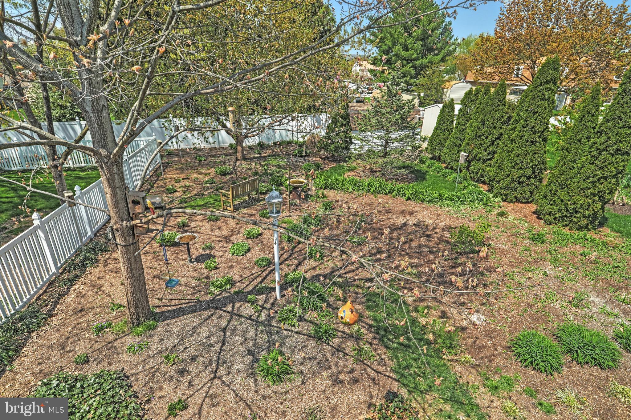 OUTDOOR COUNTRY CLUB - Residential