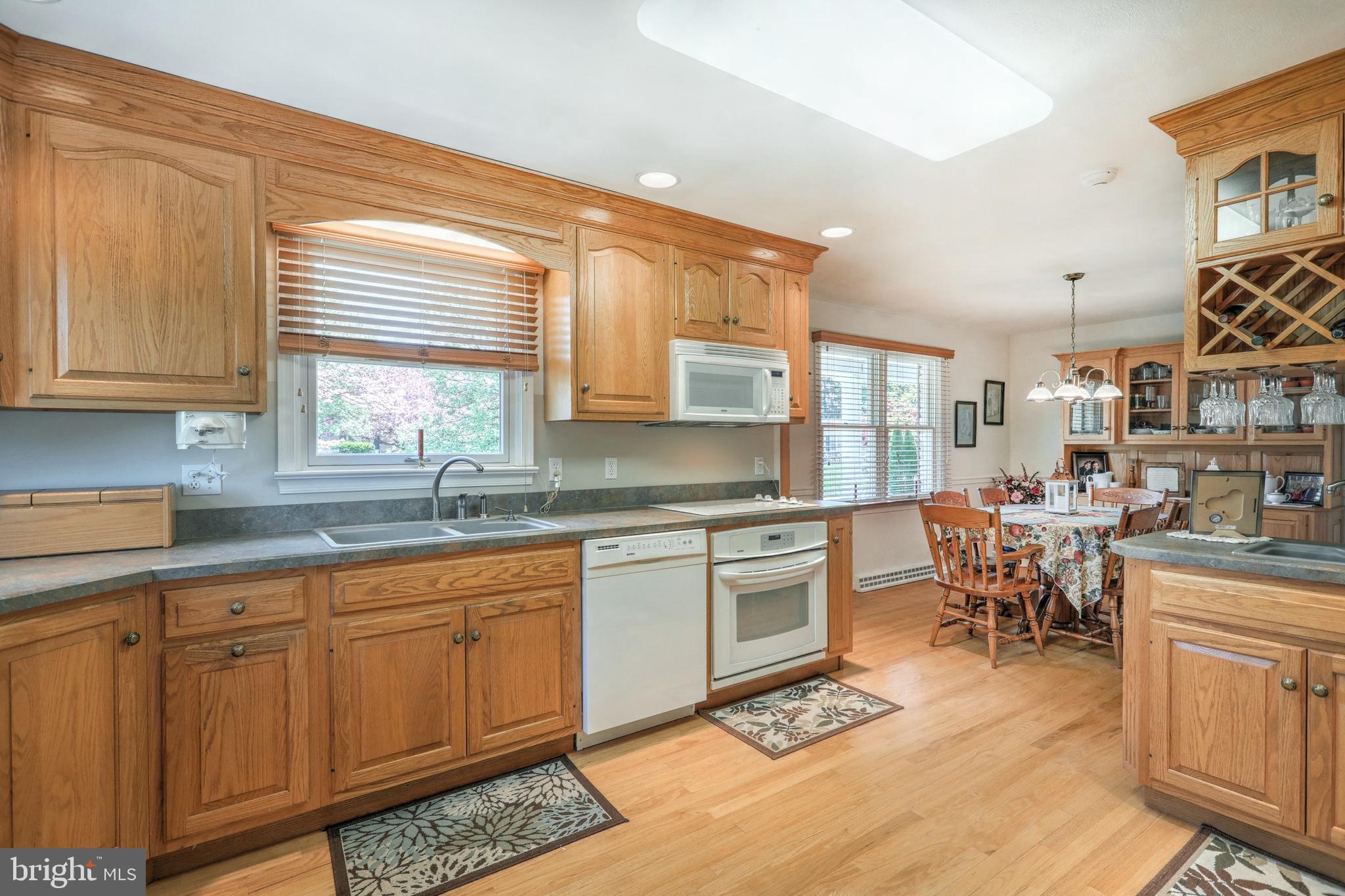 OUTDOOR COUNTRY CLUB - Residential