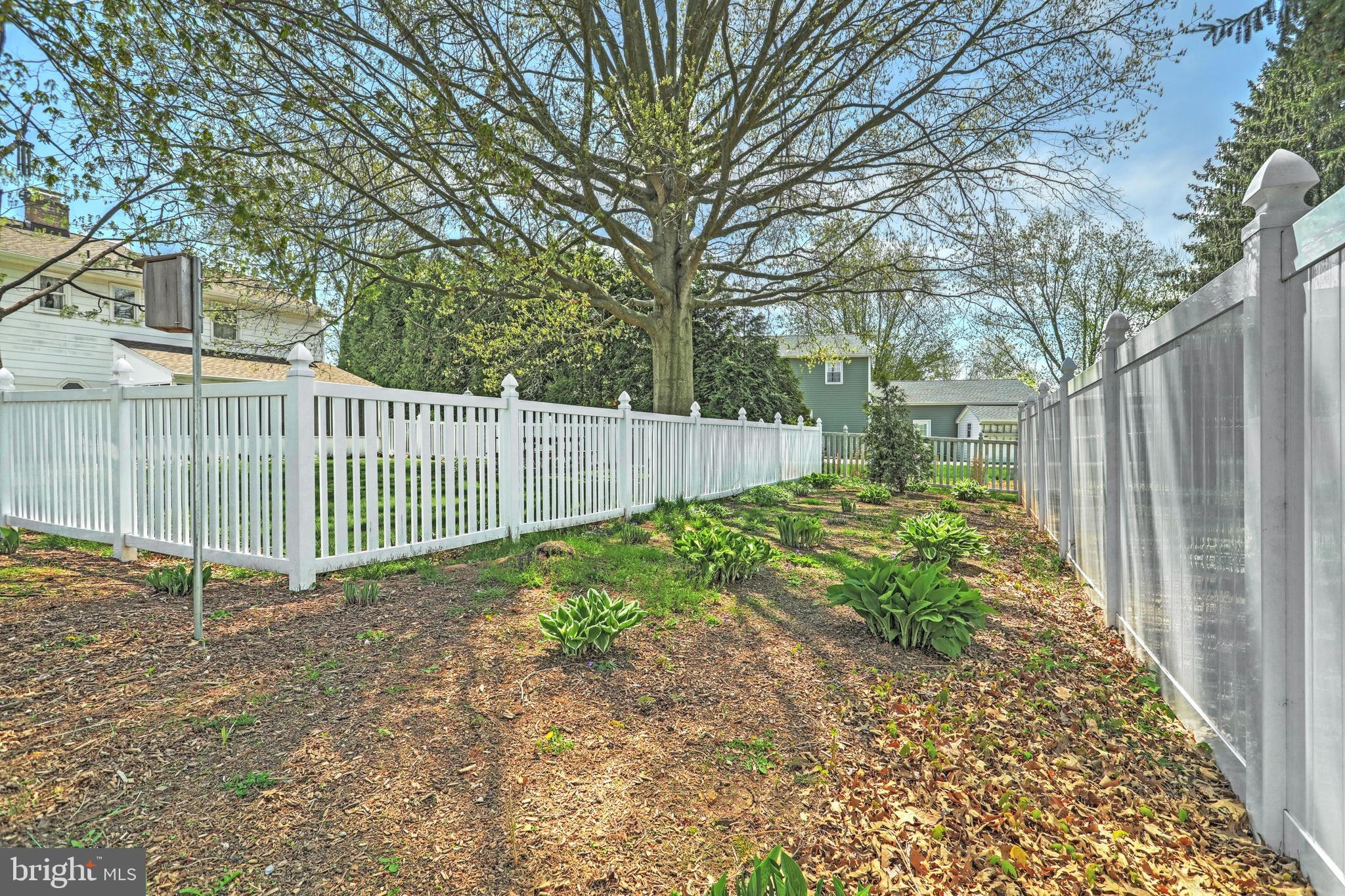 OUTDOOR COUNTRY CLUB - Residential