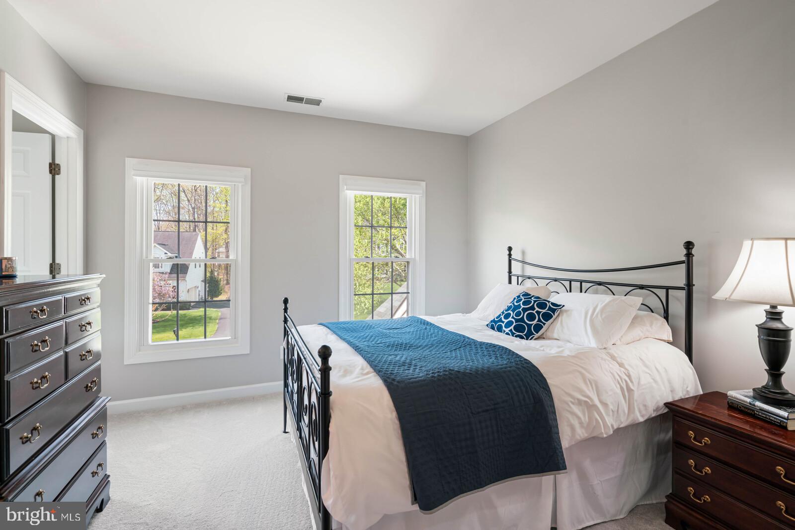 MEADOWBROOK WOODS - Residential