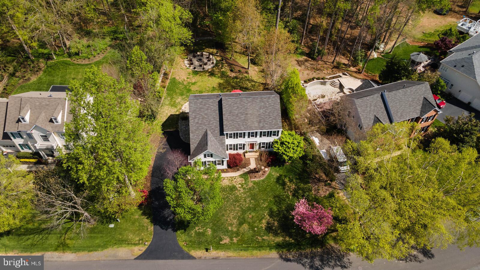 MEADOWBROOK WOODS - Residential